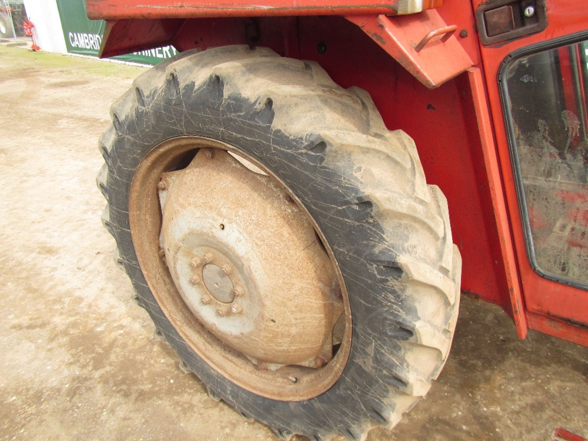 Massey Ferguson 265 Tractor - Image 5 of 16