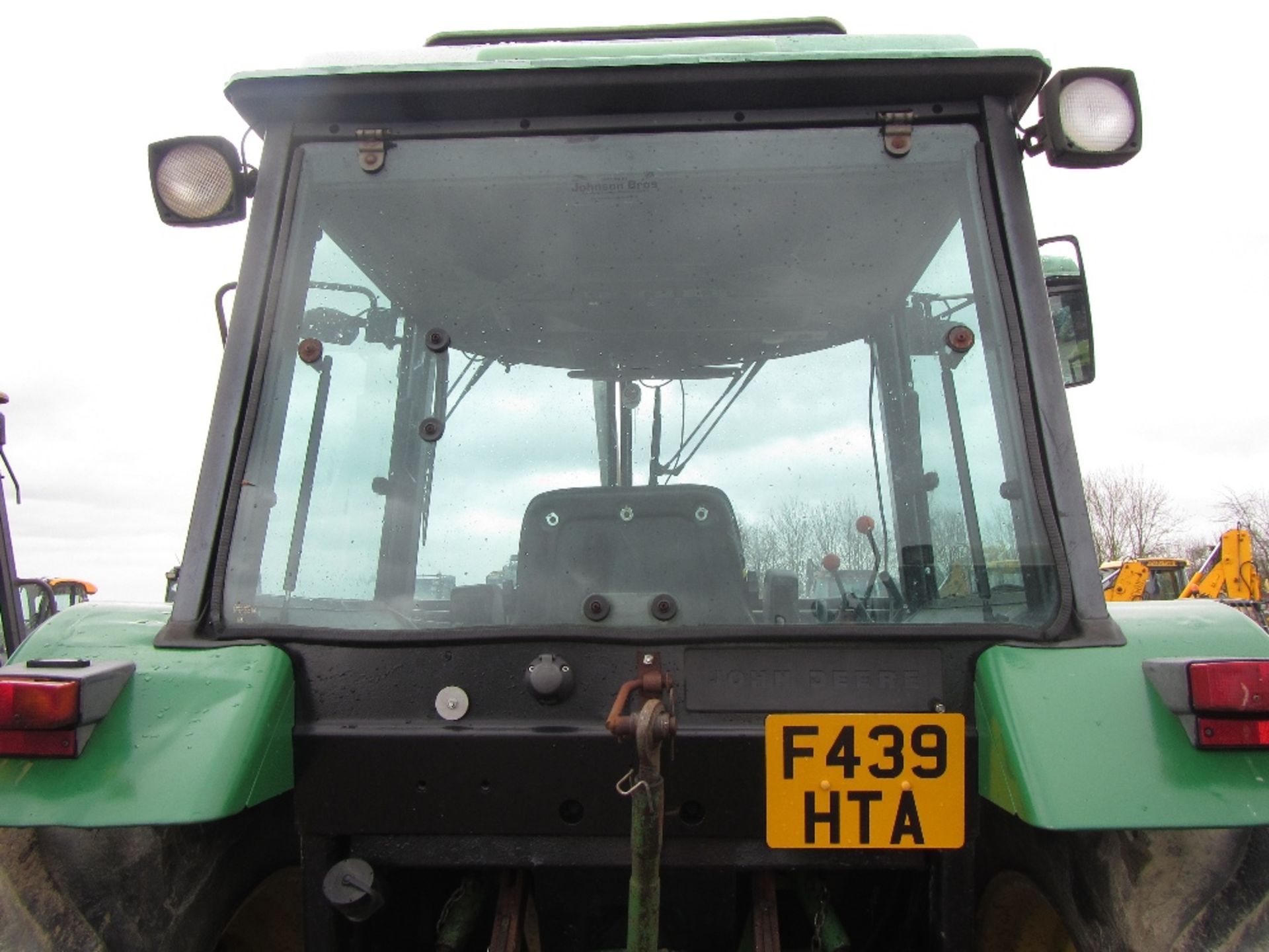 John Deere 3050 2wd Tractor. c/w V5. One owner from new Reg. No. F439 HTA - Image 8 of 12