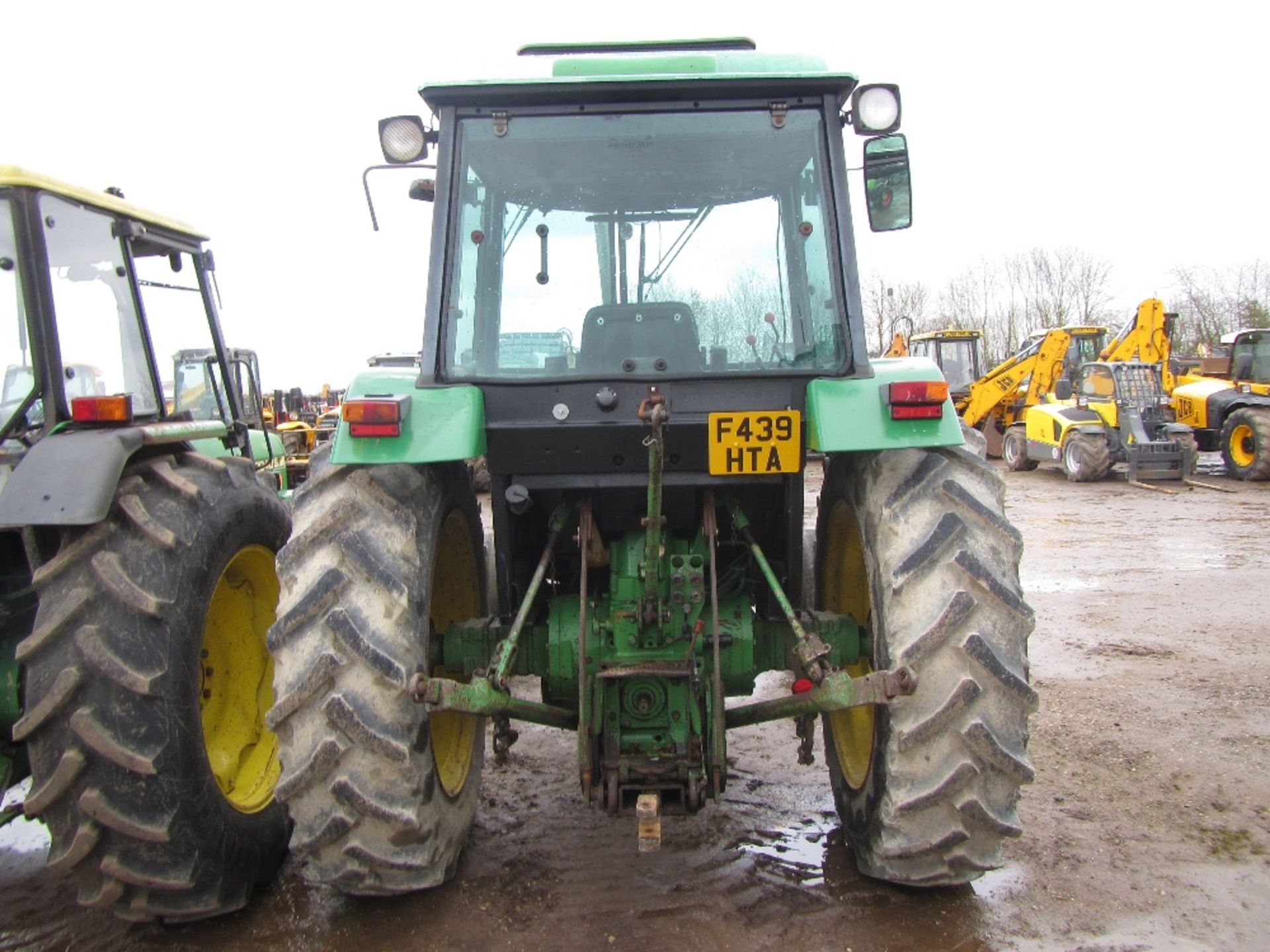 John Deere 3050 2wd Tractor. c/w V5. One owner from new Reg. No. F439 HTA - Image 6 of 12