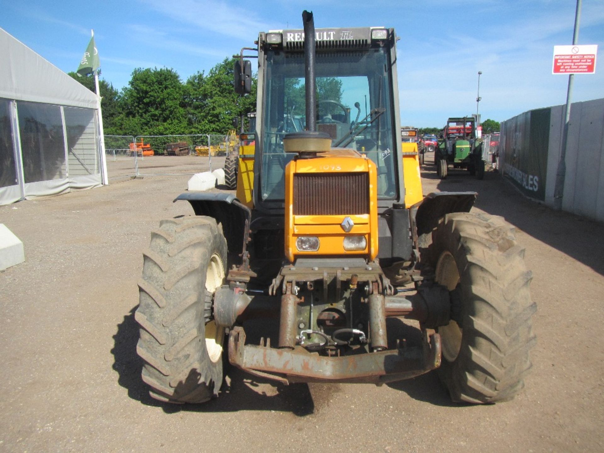 Renault 106-54 TL Tractor c/w front linkage, 40k transmission Reg. No. M895 HSE - Image 2 of 16