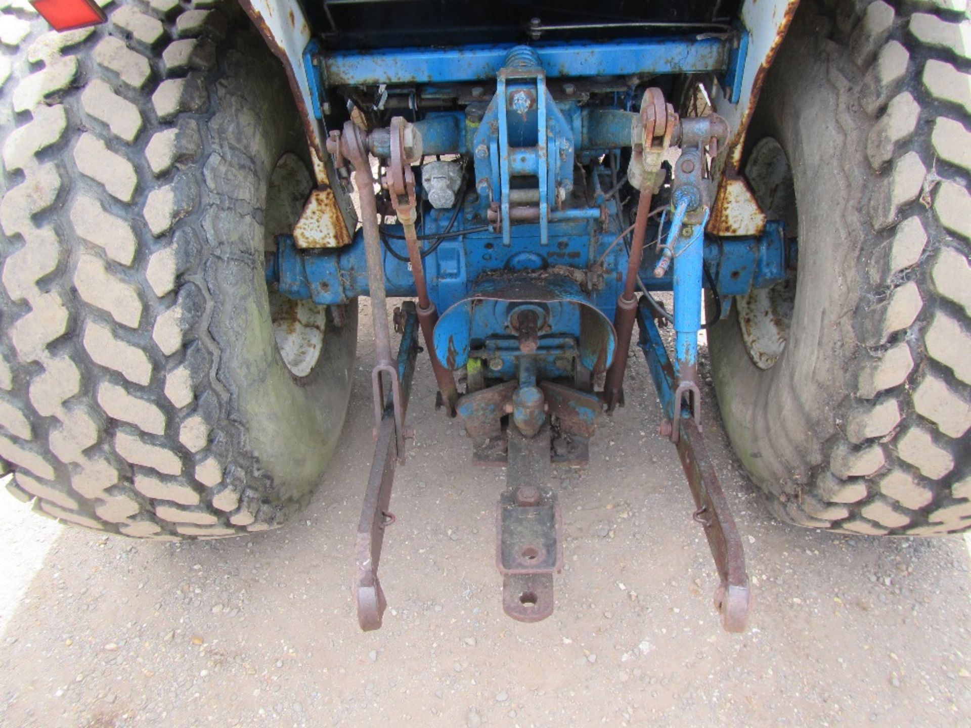 Ford/New Holland 1920 4wd Tractor c/w Lewis Land Lugger loader - Image 7 of 14