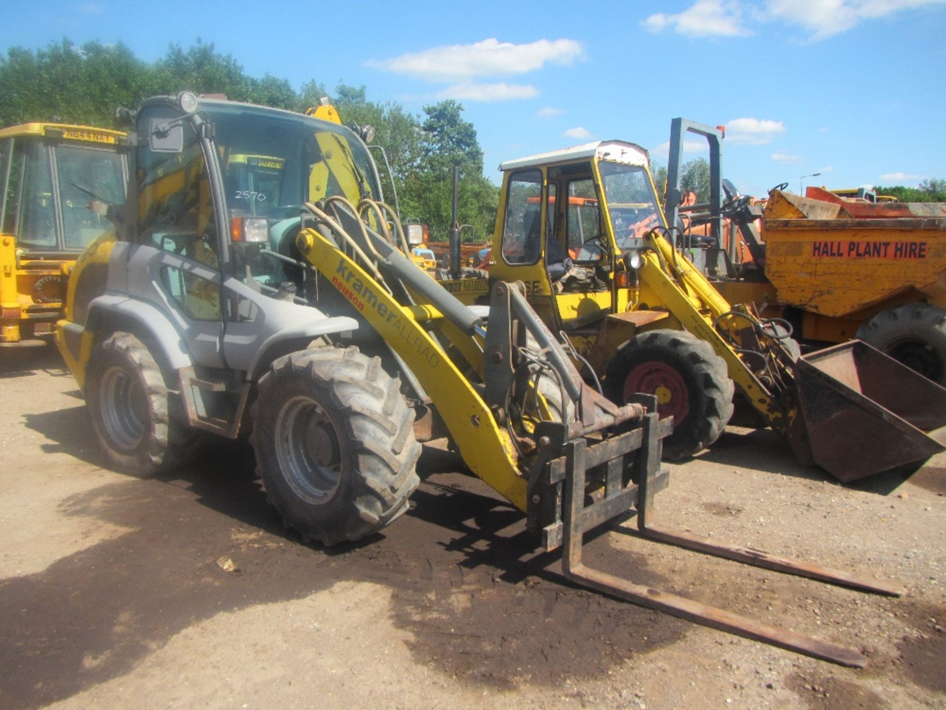 2004 Kramer Neuson 480 Loader c/w pallet forks Reg. No. PF04 PVZ