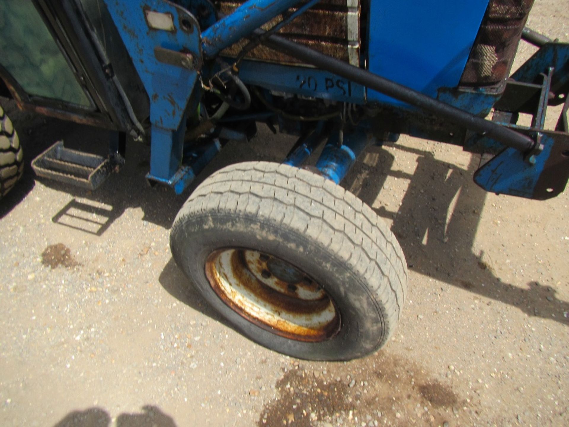 Ford/New Holland 1920 4wd Tractor c/w Lewis Land Lugger loader - Image 4 of 14