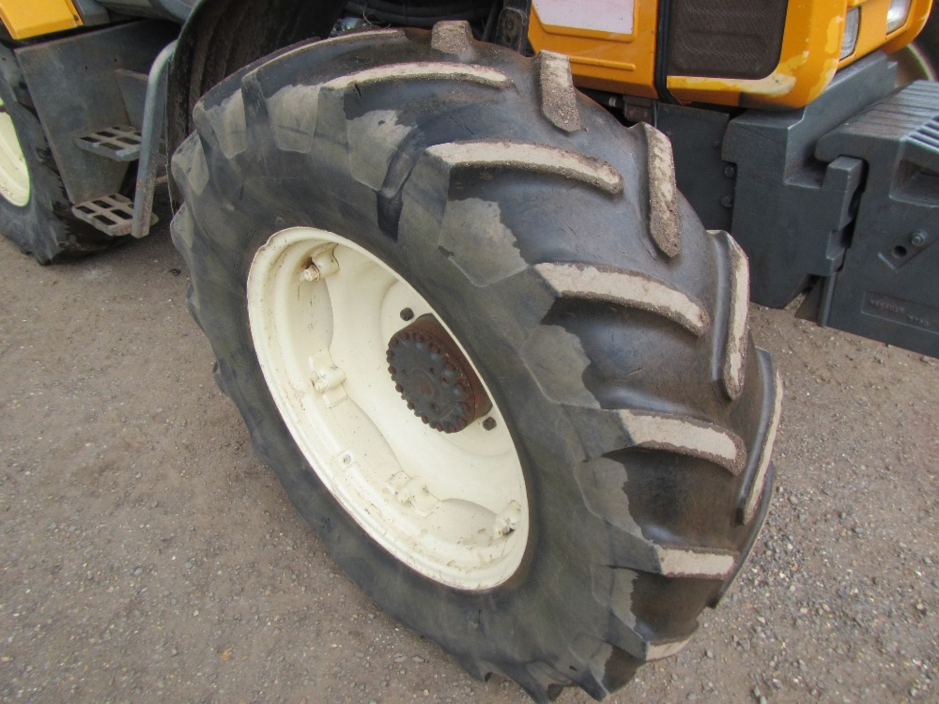 Renault 106-54 TL 4wd Tractor c/w 40k transmission, front weights Reg. No. M895 HSE - Image 5 of 18