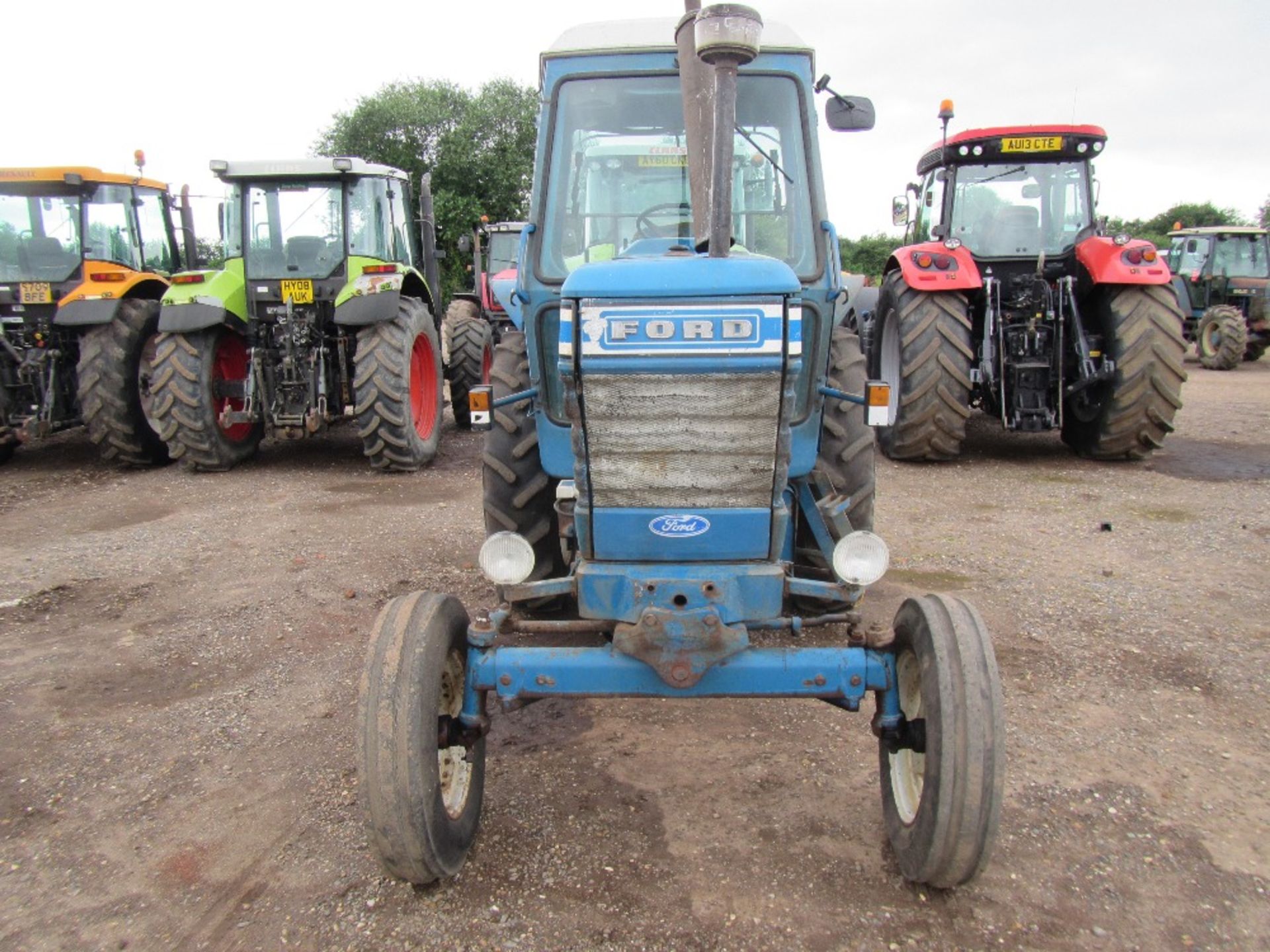 1977 Ford 6700 2wd Tractor c/w dual power, aux fuel tank & V5 Reg. No. VKX 8195 - Image 2 of 17