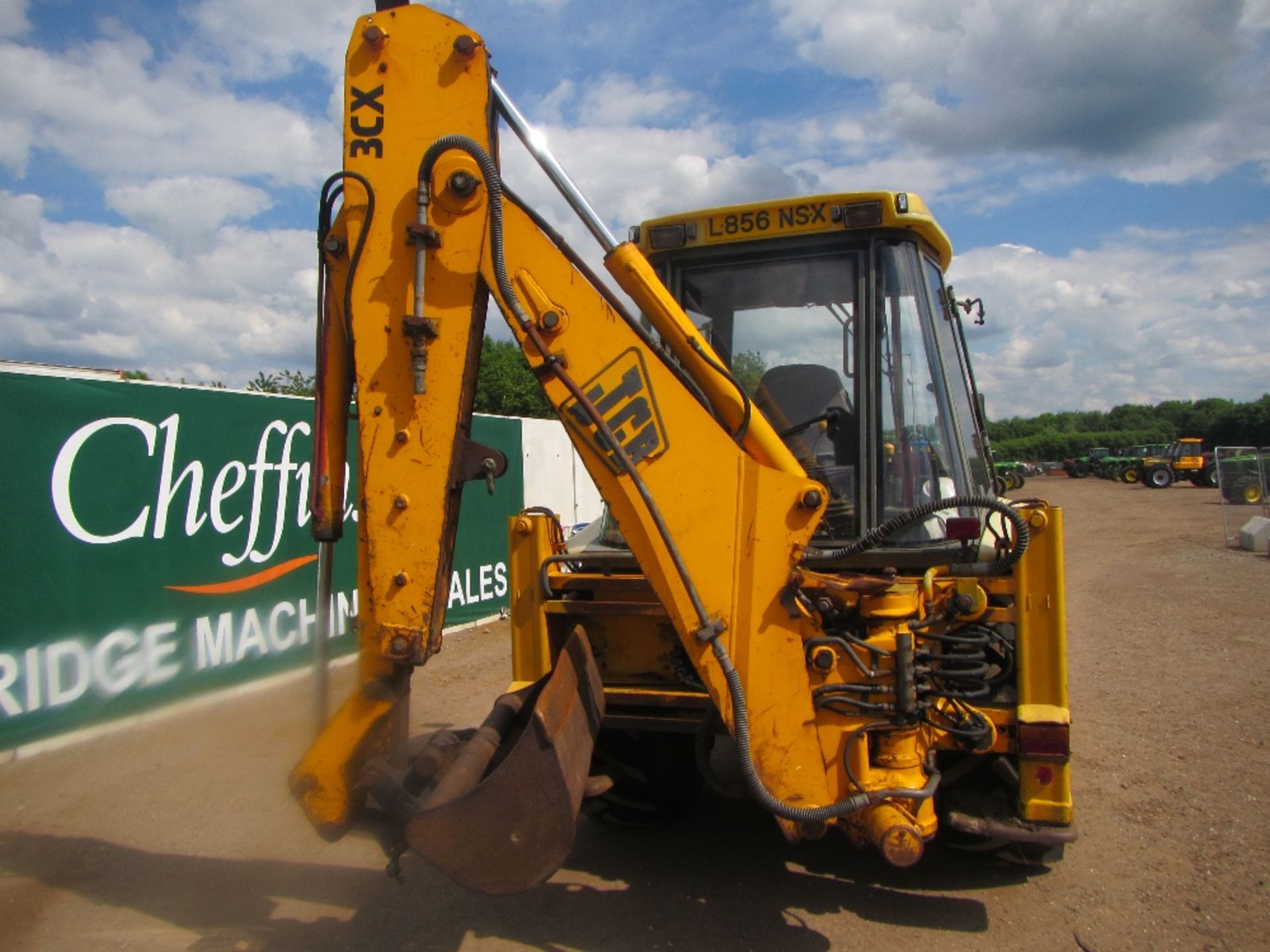 1994 JCB 3CX Project 8 Sitemaster Digger Loader c/w manual gearbox, forks, 3no. buckets & V5 Reg. - Image 6 of 14