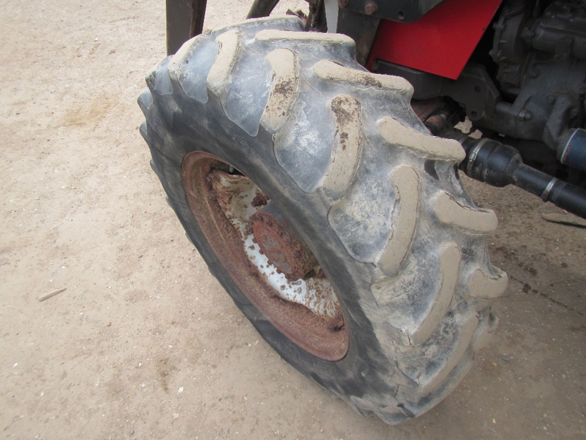 Massey Ferguson 372 4wd Tractor c/w Quicke loader Reg. No. M675 KRU - Image 11 of 17