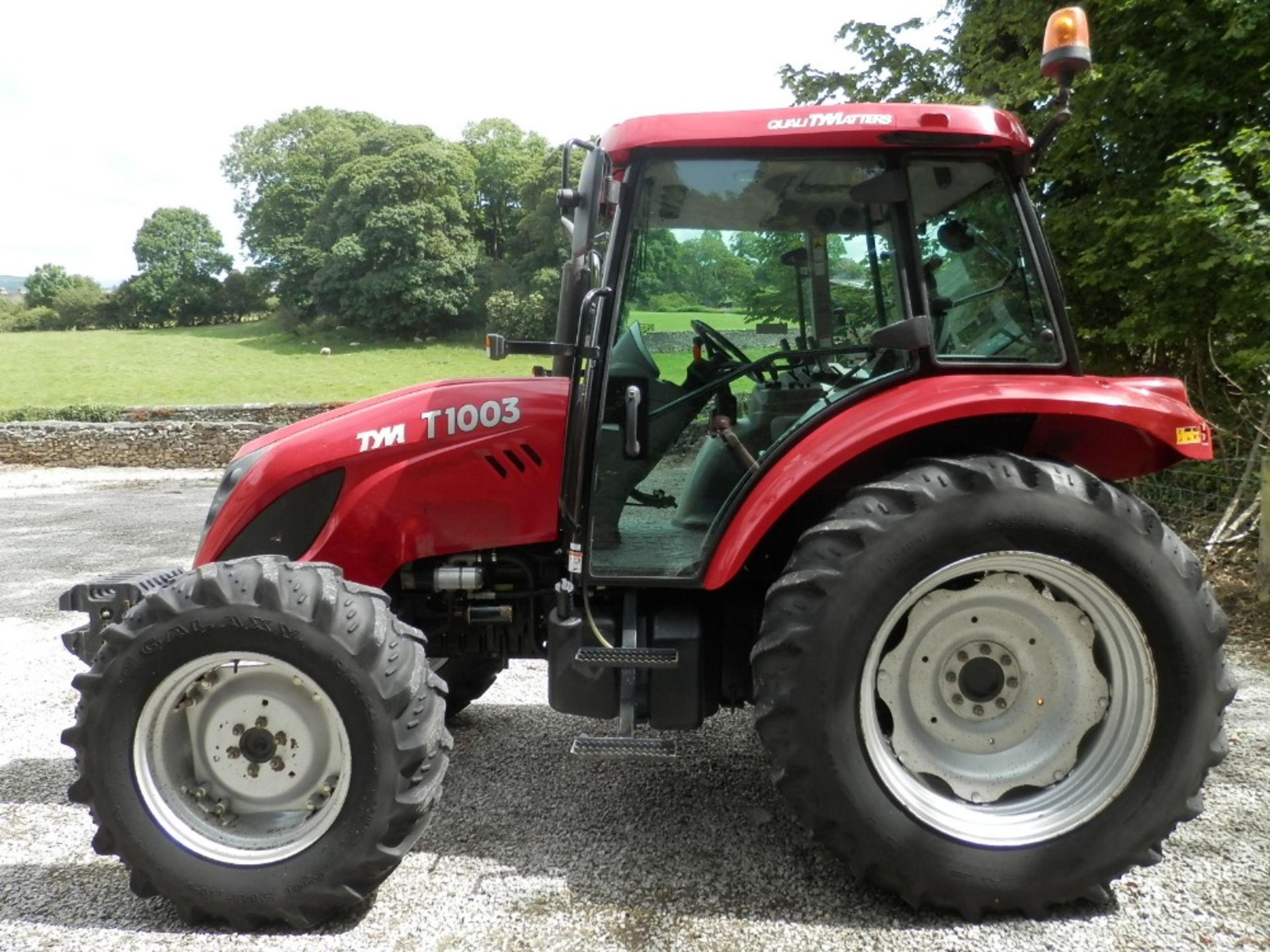 2012 TYM T1003 4wd Tractor c/w Power Shuttle, 40k, air con Hours: 1201 Reg. No. AE12 HTJ