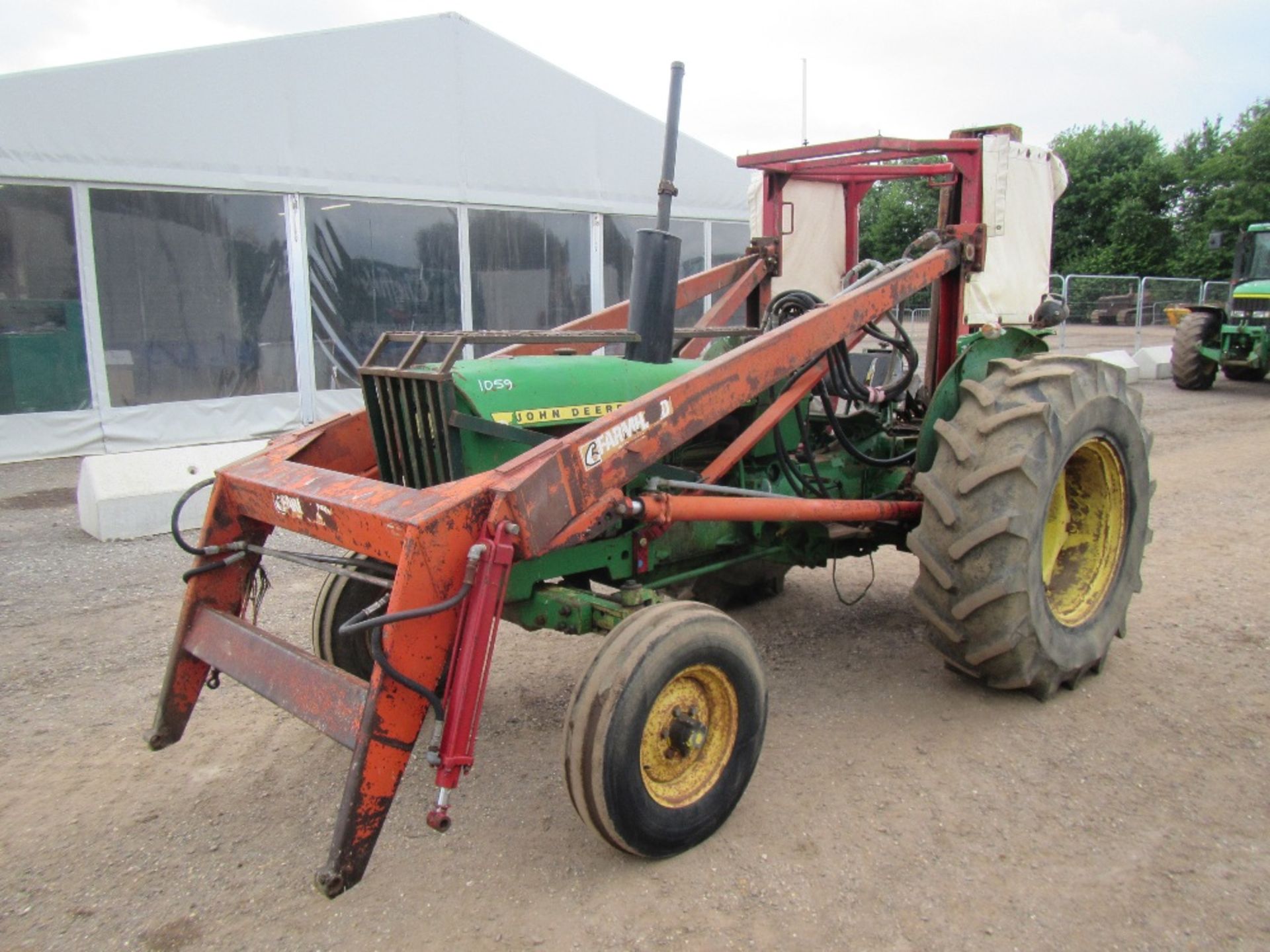 John Deere 2120 Tractor c/w loader & rear forklift