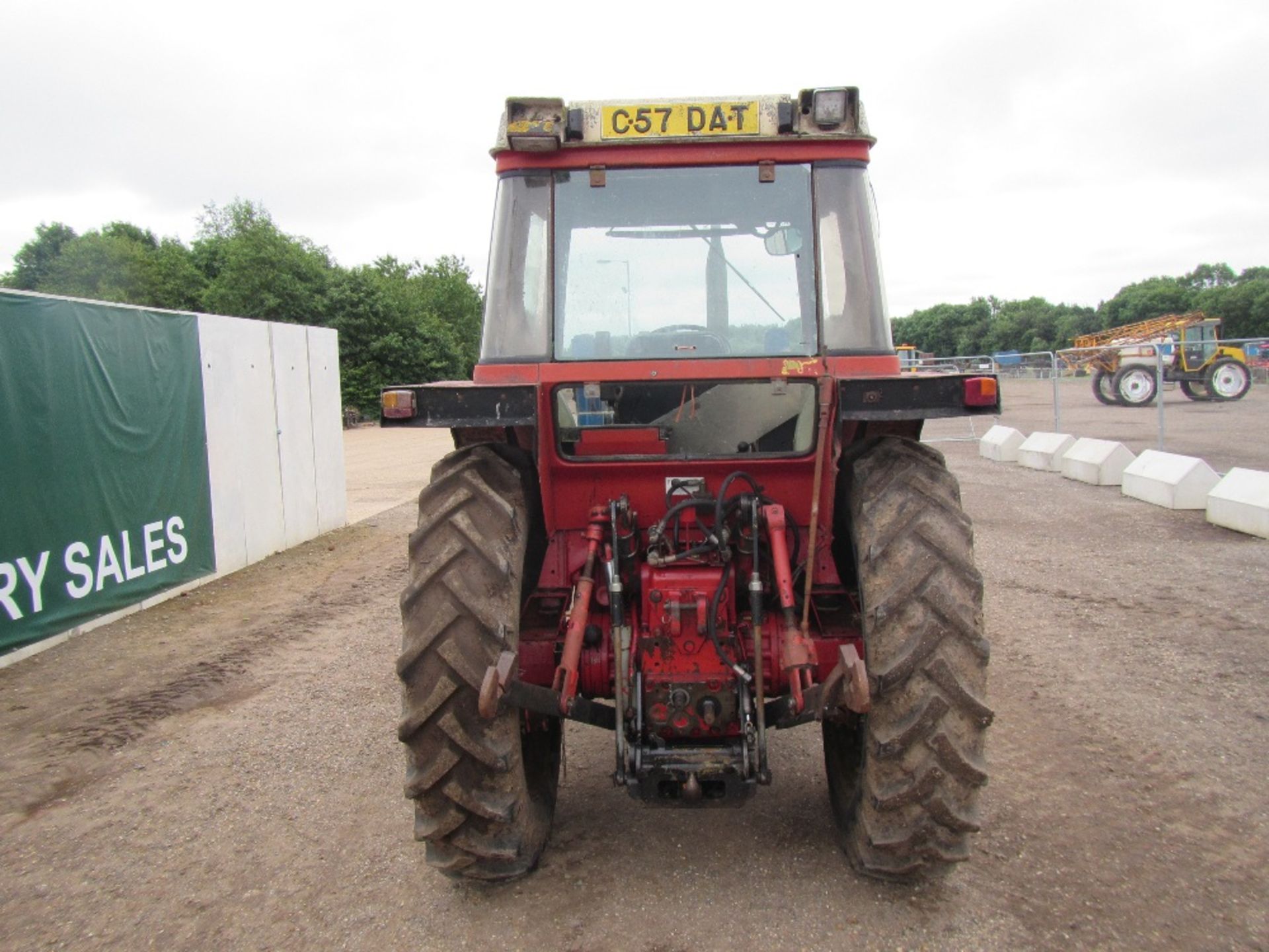 Case International 856XL 2wd Tractor c/w loader - Image 6 of 15