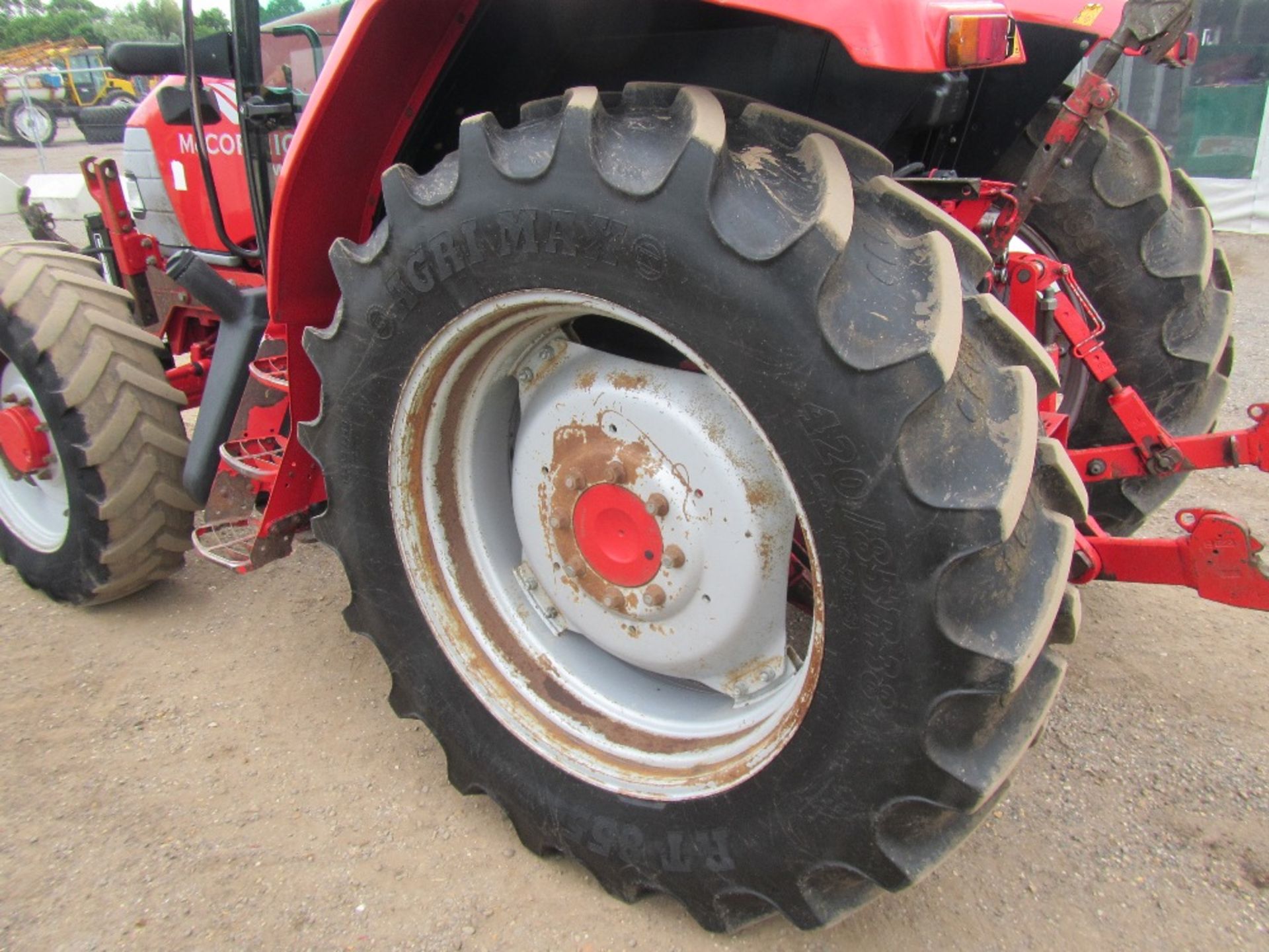 McCormick MC100 4wd Tractor c/w front linkage Reg. No. SK02 LBE - Image 13 of 19