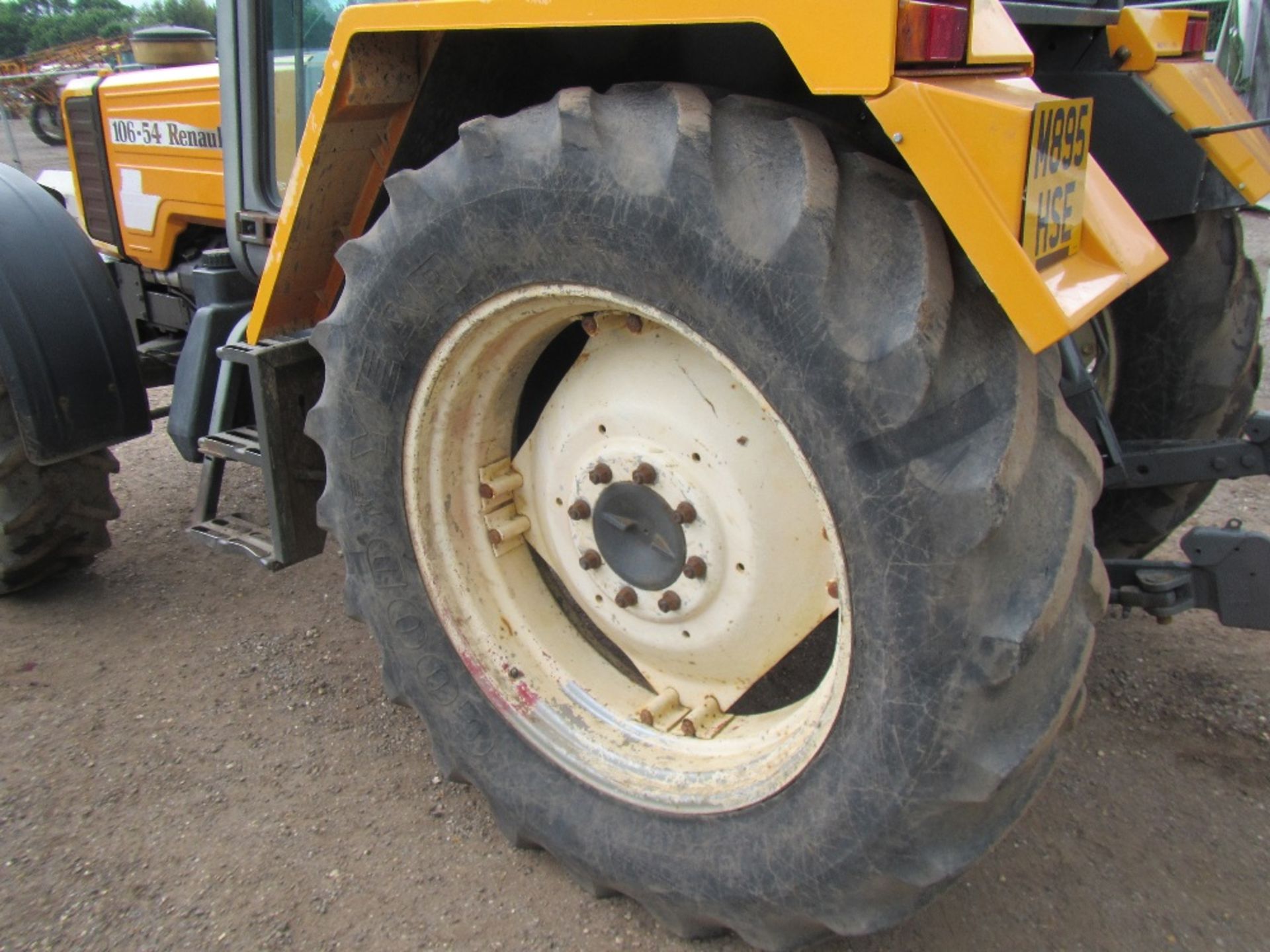 Renault 106-54 TL 4wd Tractor c/w 40k transmission, front weights Reg. No. M895 HSE - Image 11 of 18