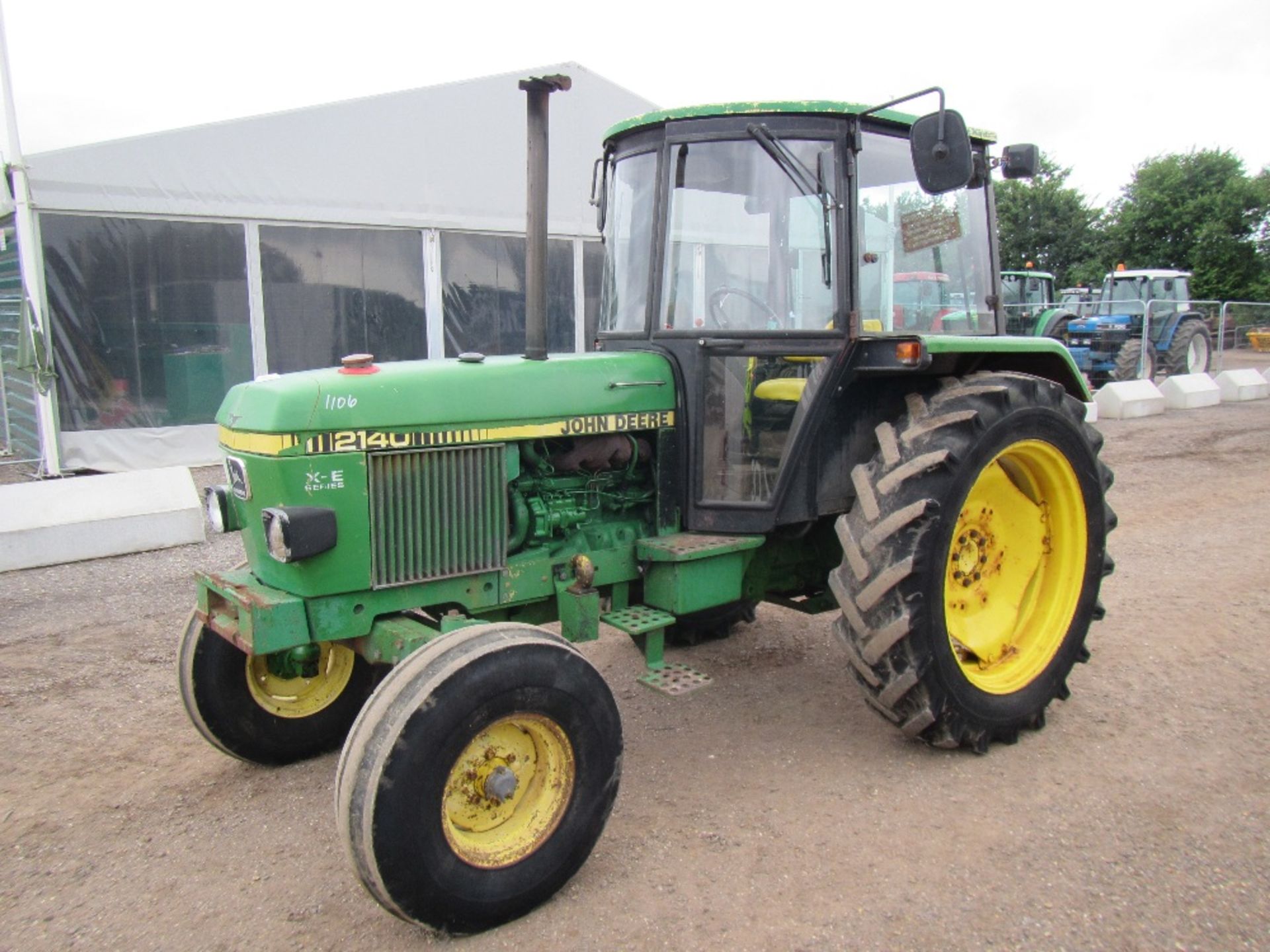 John Deere 2140 2wd Tractor c/w SG2, floor change, 14.9 R38 UNRESERVED LOT