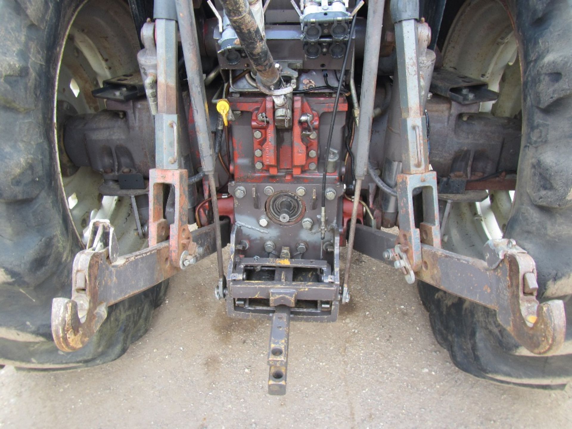 1994 Massey Ferguson 3690 4wd Tractor c/w dynashift transmission & datatronic Hours: 9,650 - Image 7 of 17