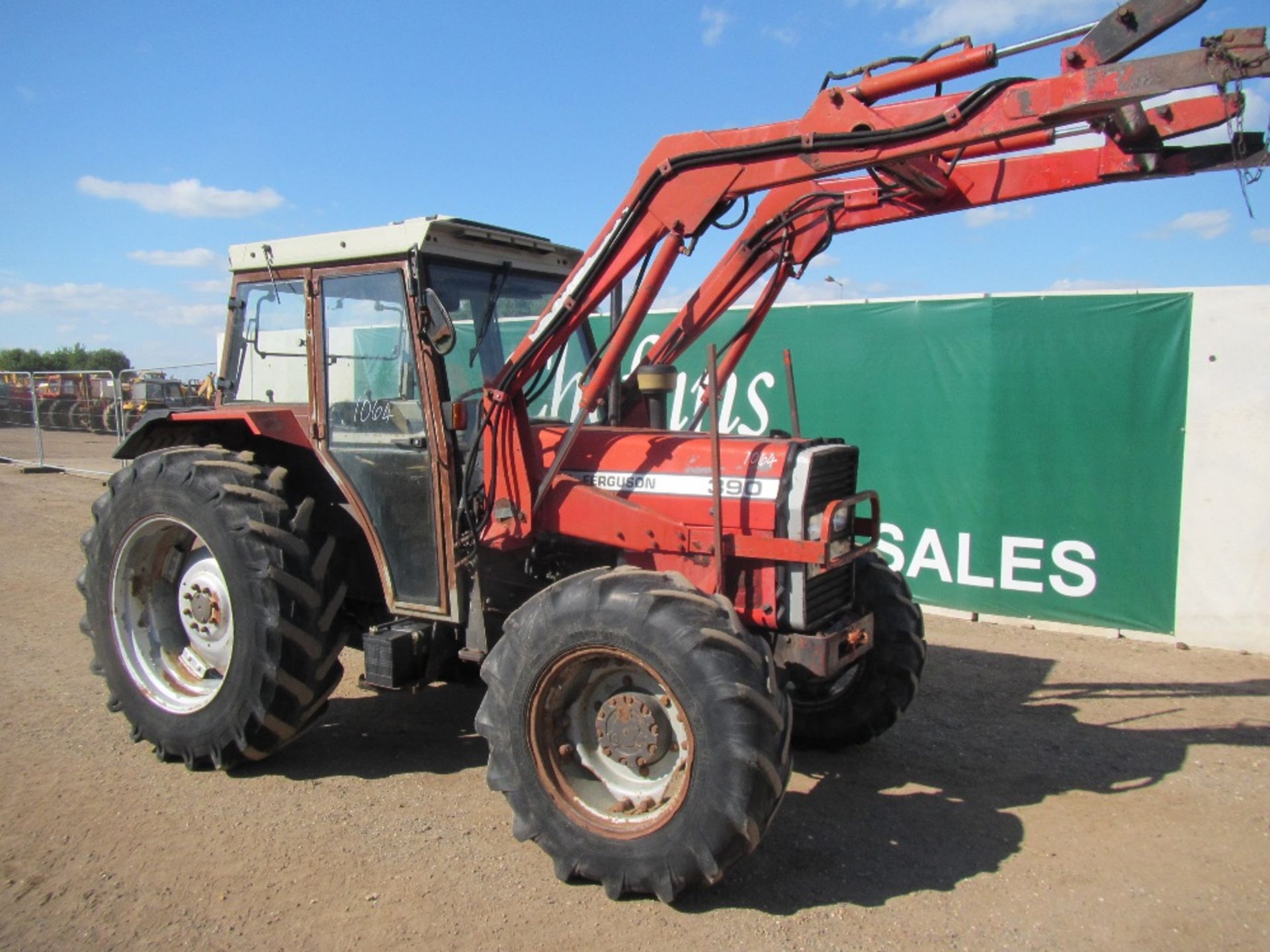 Massey Ferguson 390 4x4 Tractor c/w MF loader Reg. No. G161 PBV - Image 3 of 6