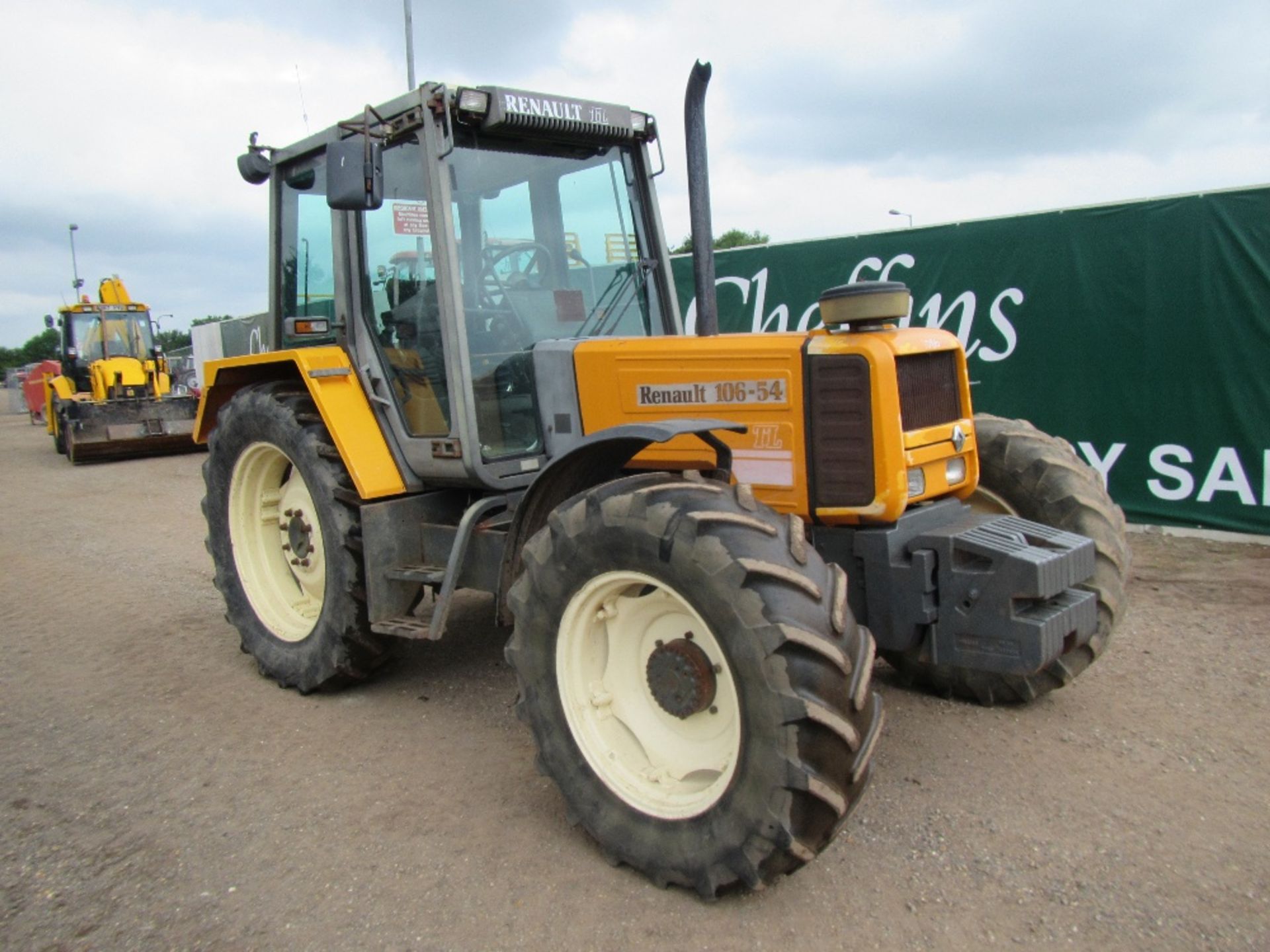 Renault 106-54 TL 4wd Tractor c/w 40k transmission, front weights Reg. No. M895 HSE - Image 3 of 18