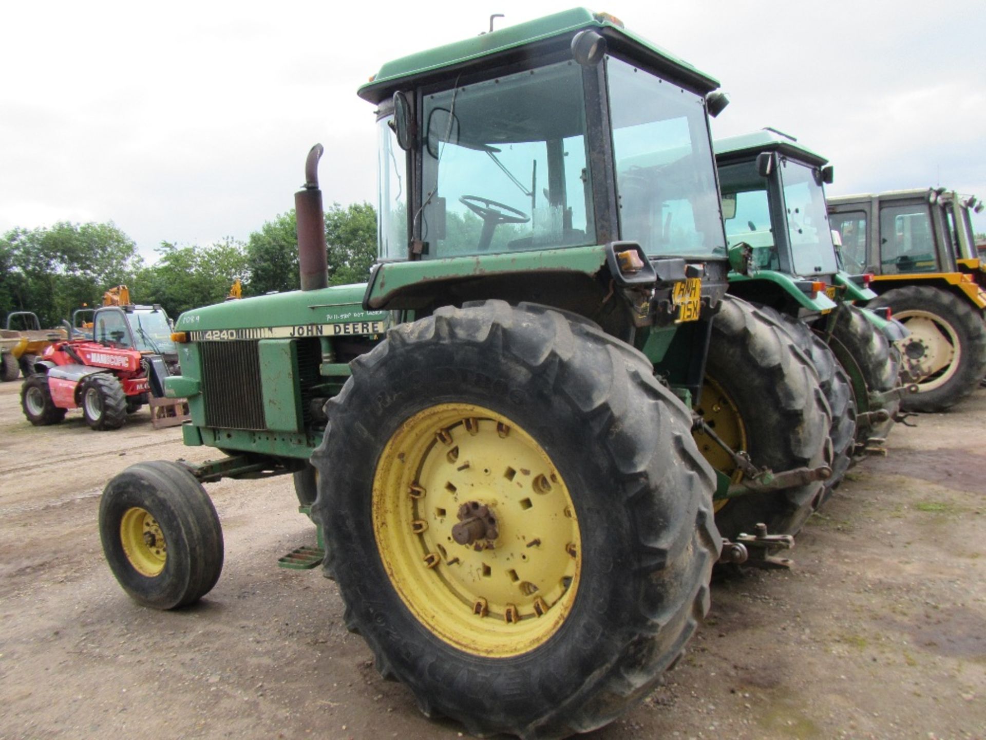 John Deere 4240 2wd Tractor X Reg - Image 9 of 16