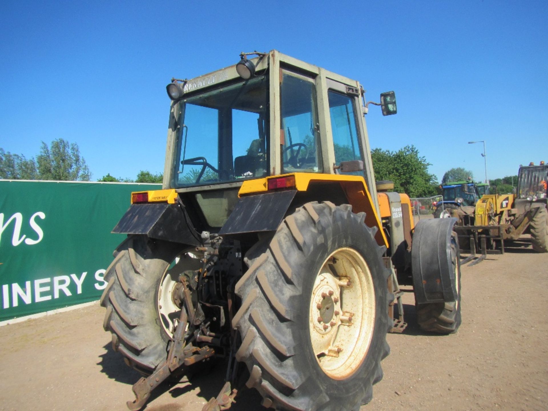 Renault 133-54 4wd Tractor - Image 6 of 11