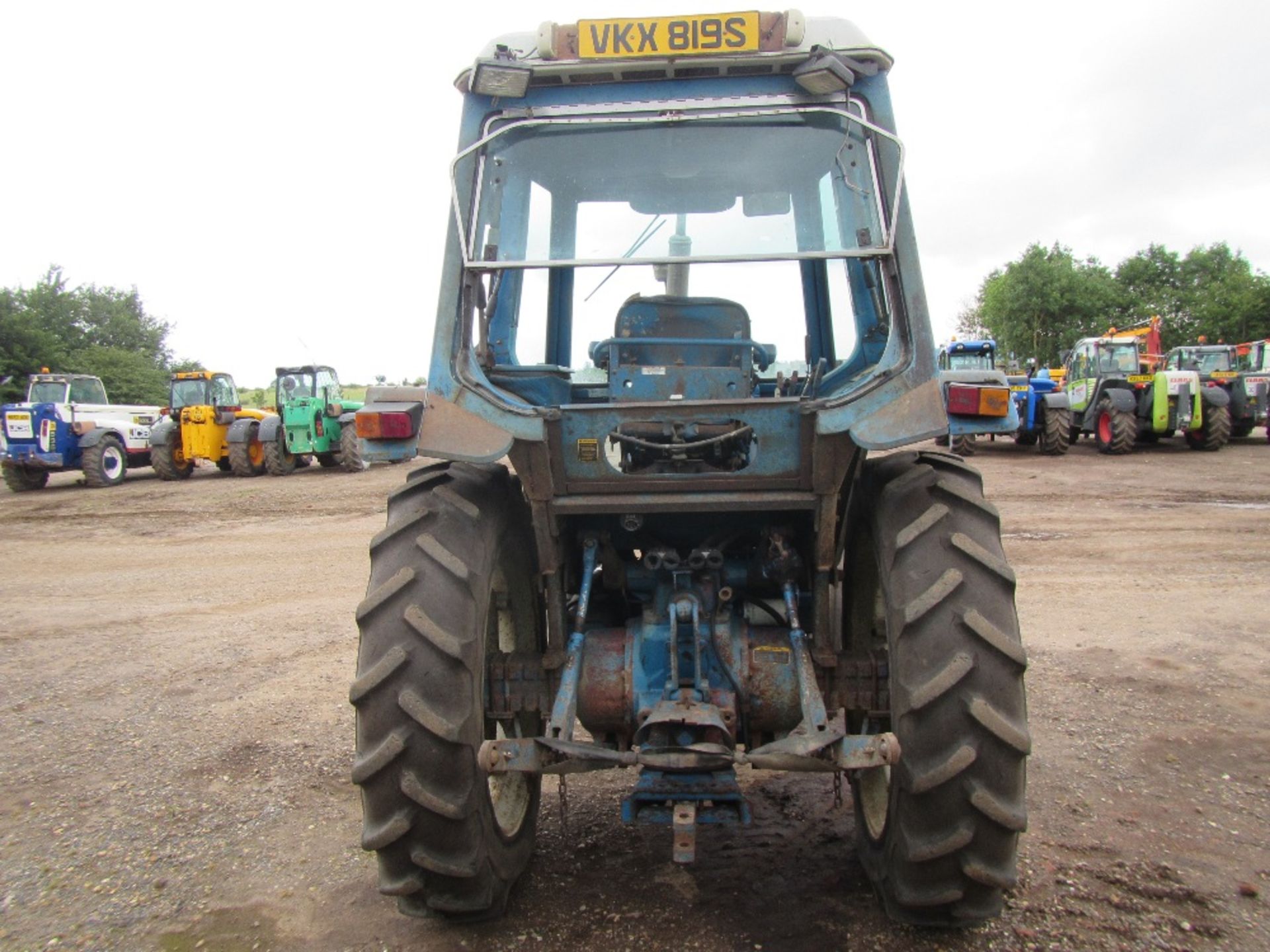 1977 Ford 6700 2wd Tractor c/w dual power, aux fuel tank & V5 Reg. No. VKX 8195 - Image 6 of 17