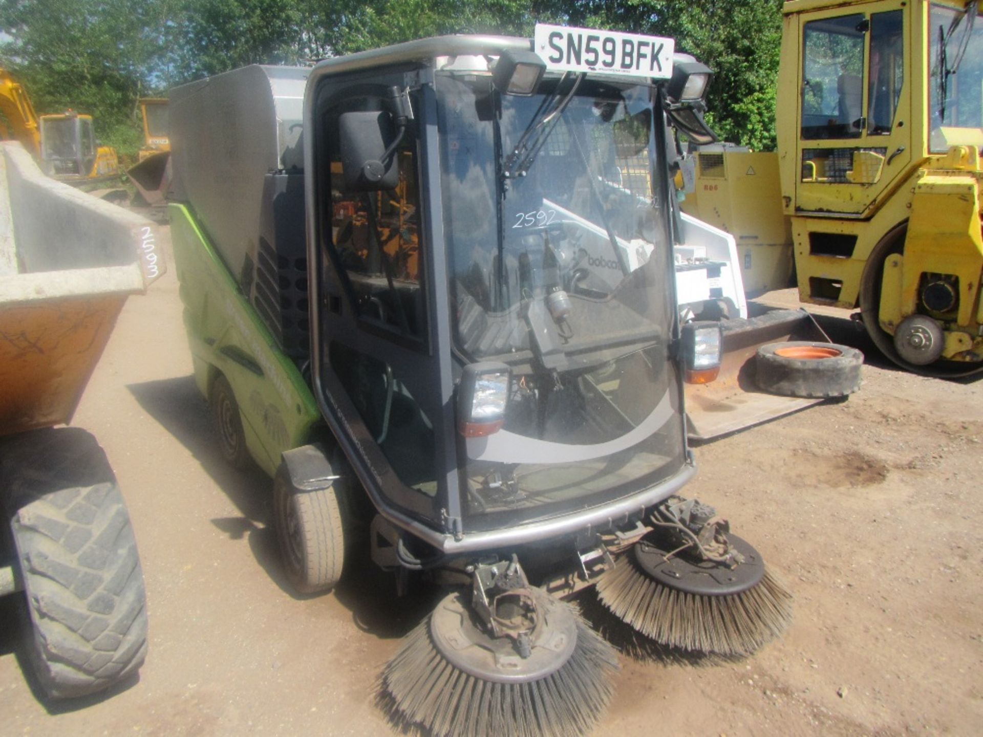 Applied Green Machine 636 Hi Speed Sweeper Hours: 6850 59 Reg - Image 3 of 6