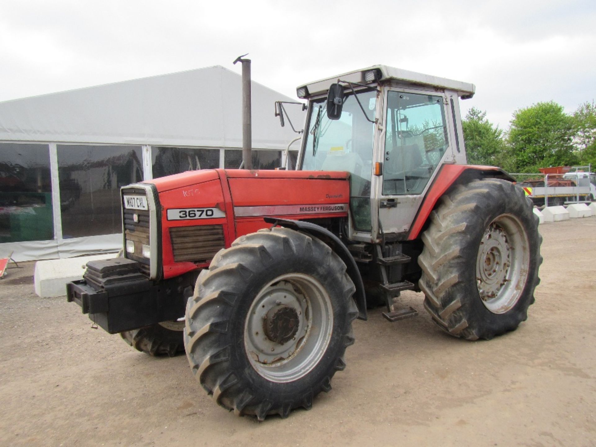 Massey Ferguson 3670 4wd Tractor Reg. No. M107 CVL Hours: 7162