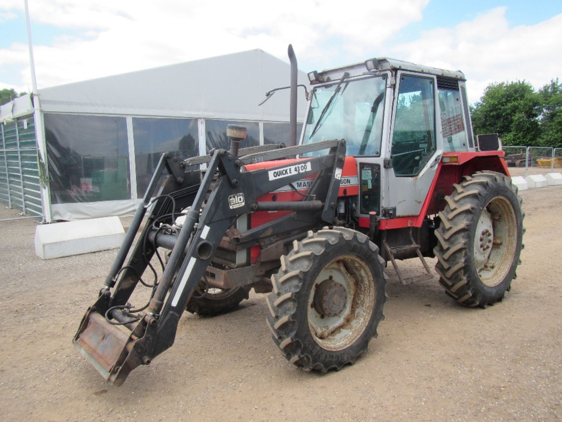 Massey Ferguson 698T 4wd Tractor c/w loader Reg. No. D531 STW