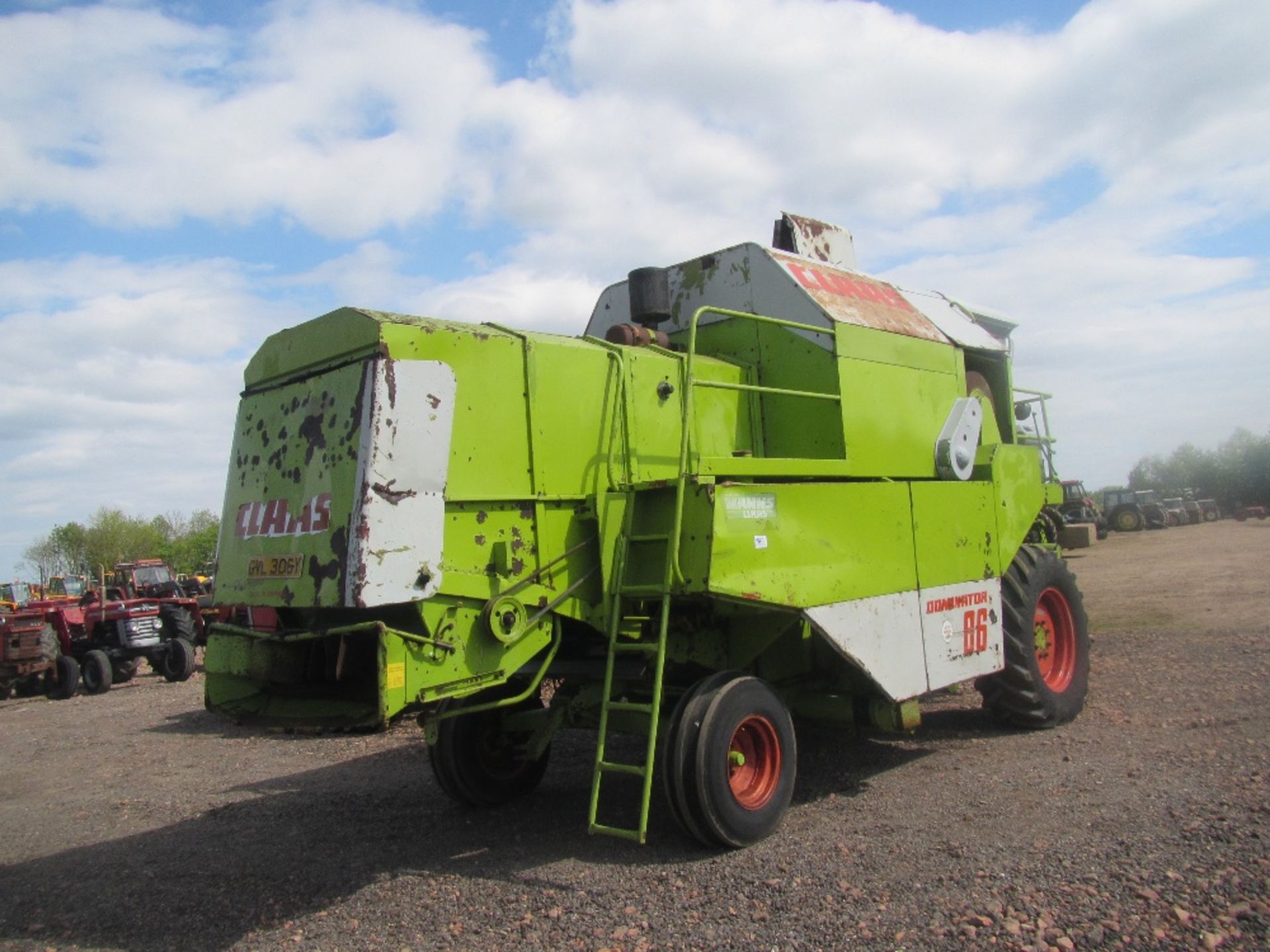 Claas Dominator 86 Combine Harvester Reg. No. GVL 306Y - Image 5 of 9