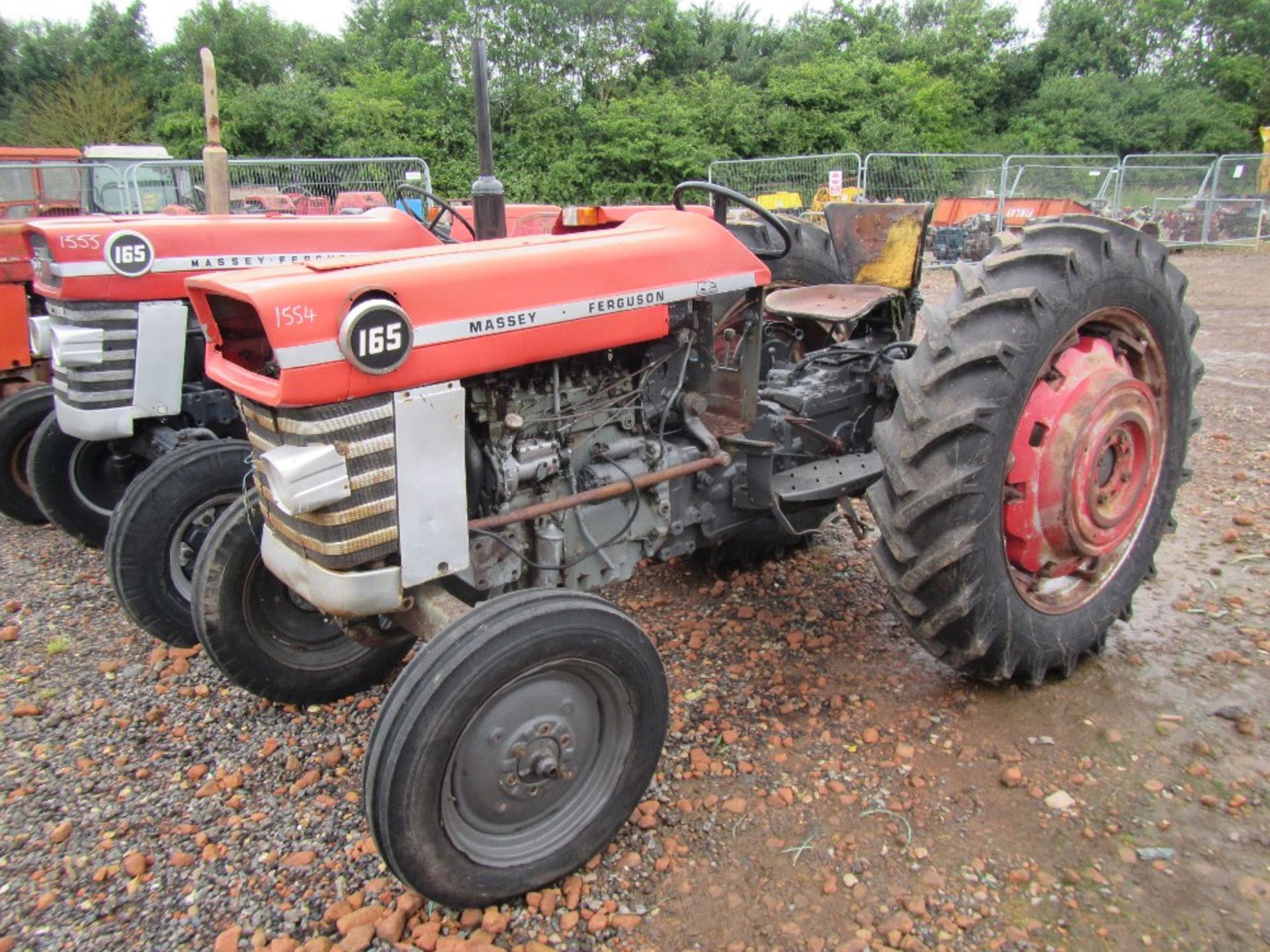 Massey Ferguson 165 2wd Tractor c/w square axle