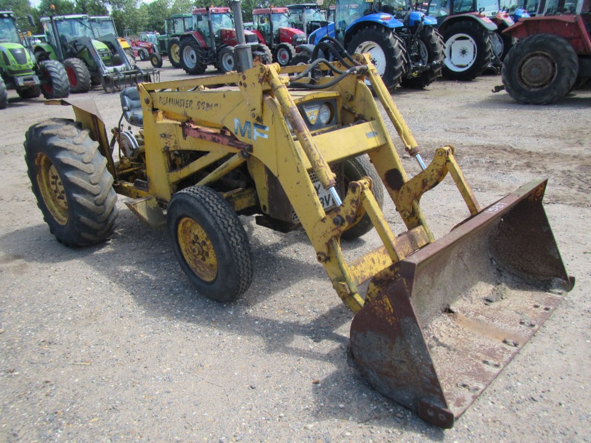 Massey Ferguson 3cyl. Industrial Tractor - Image 2 of 4