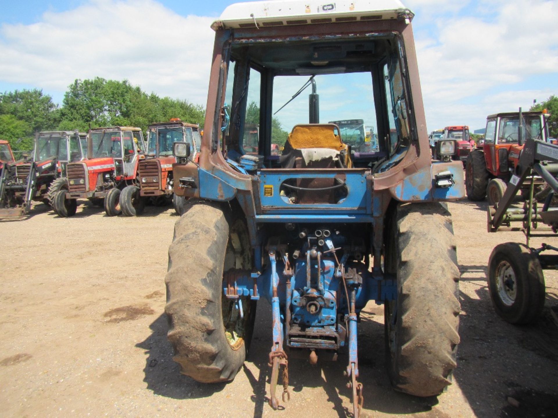 Ford 6600 2wd Tractor - Bild 3 aus 5