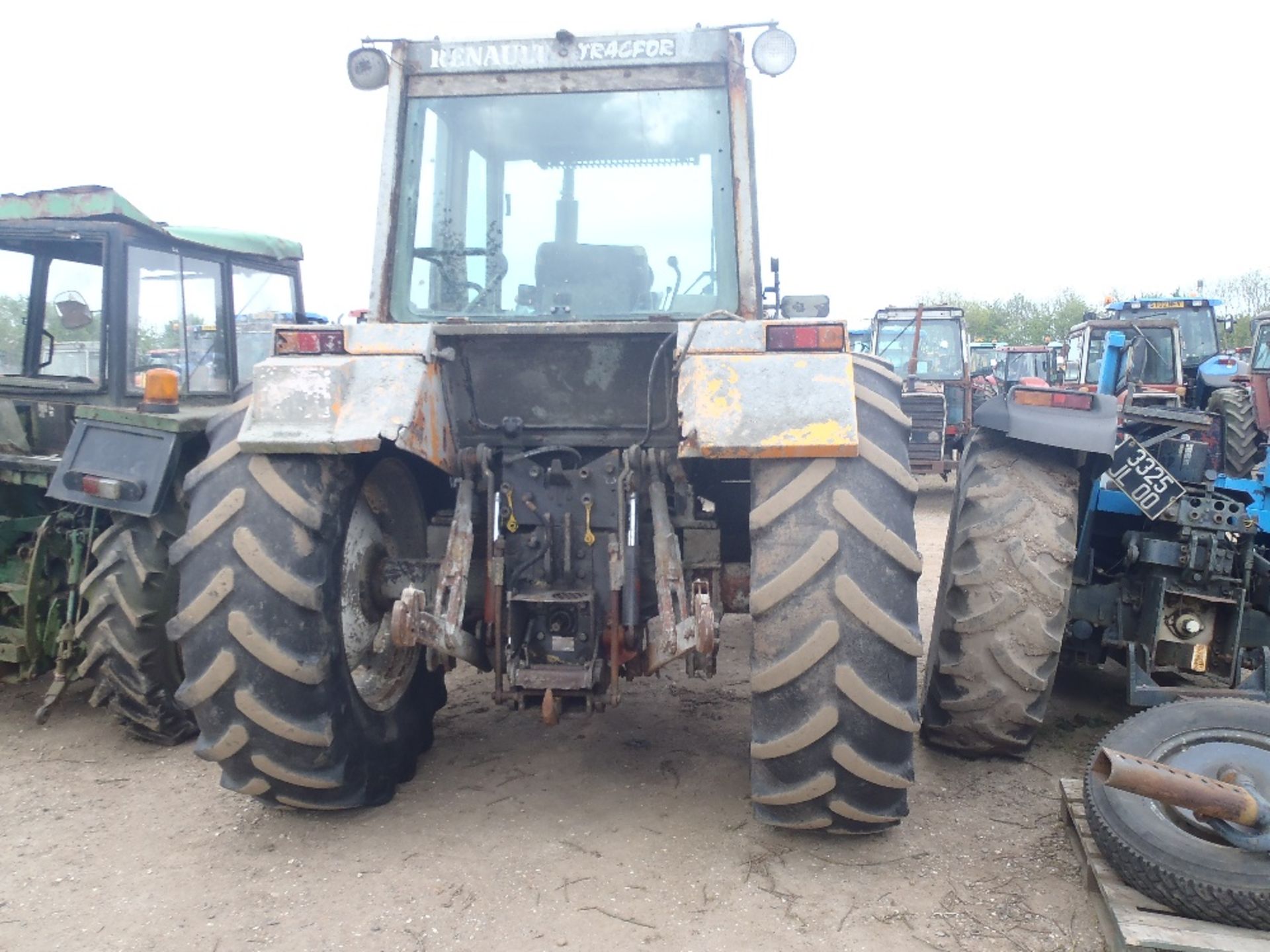 John Deere 2130 4wd Tractor c/w Super Duncan cab Reg. No. XHB 20T - Image 9 of 10