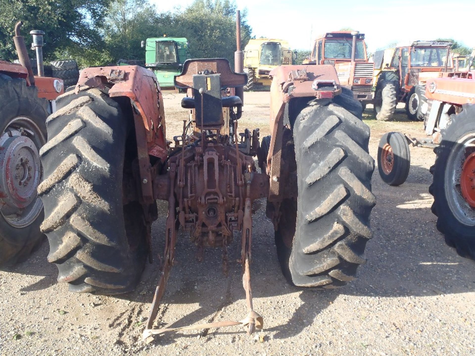 Massey Ferguson 168 2wd Tractor c/w 4 Bolt Lift Pump. Ser. No. 254113 - Bild 3 aus 7