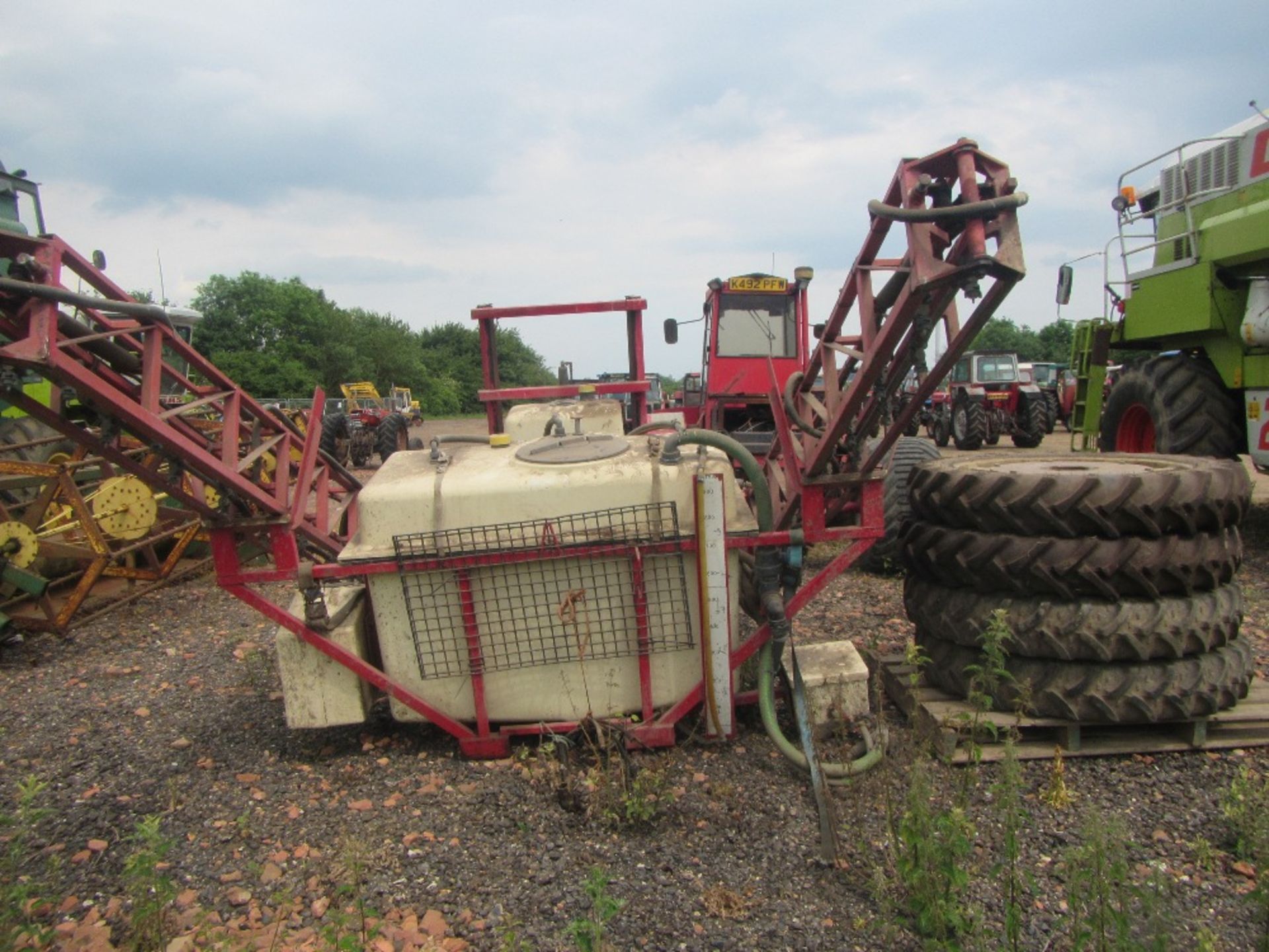 Agribuggy 3D 20m 1500ltr Sprayer c/w flotation & narrow wheels Reg. No. K492 PFW - Image 7 of 9