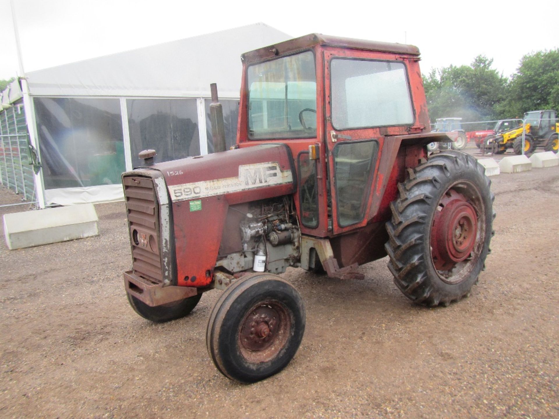 Massey Ferguson 590 2wd Tractor Reg No UOD 349X Ser No 382087