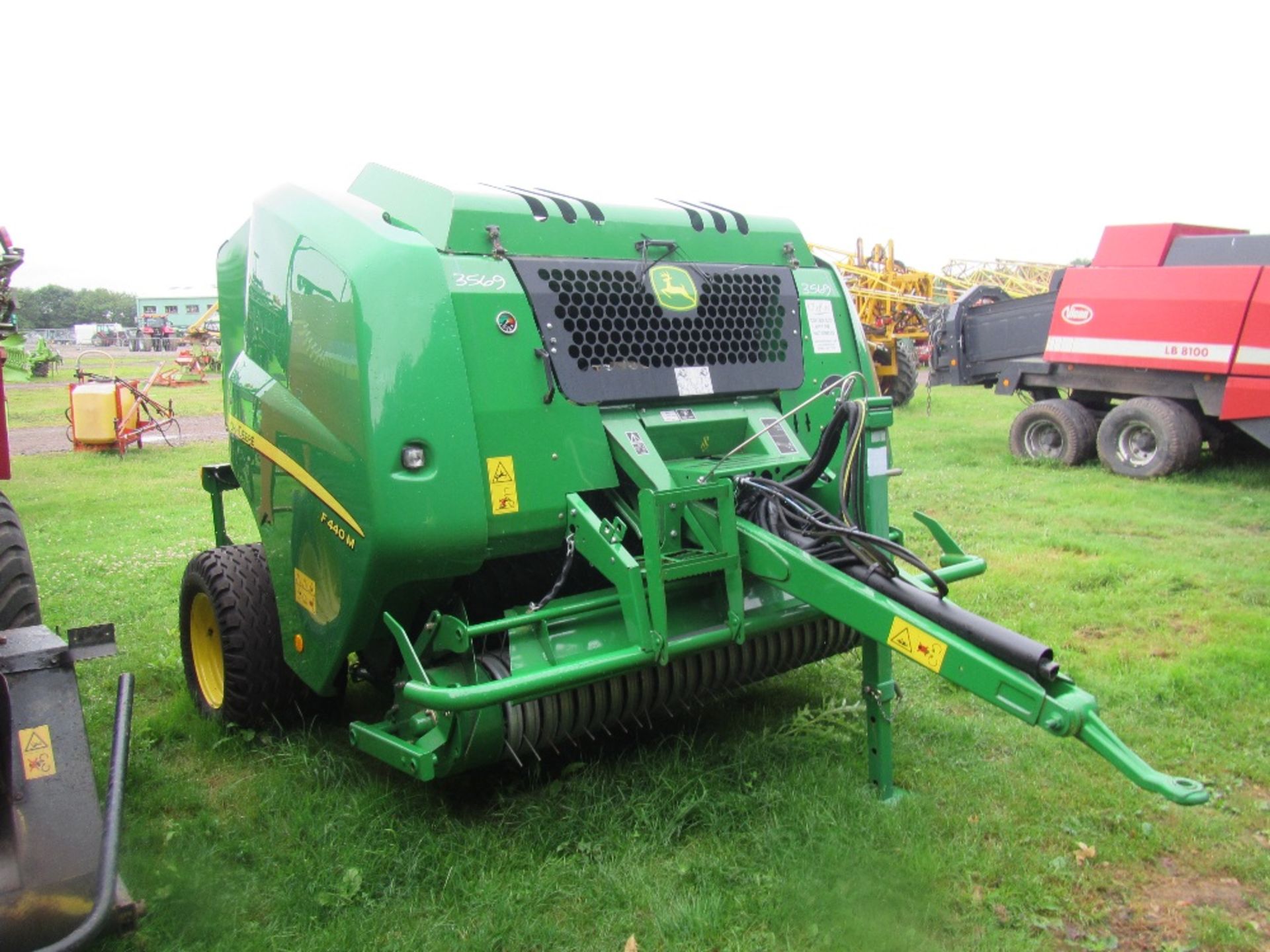 John Deere F440M Round Baler Serial No. 141343