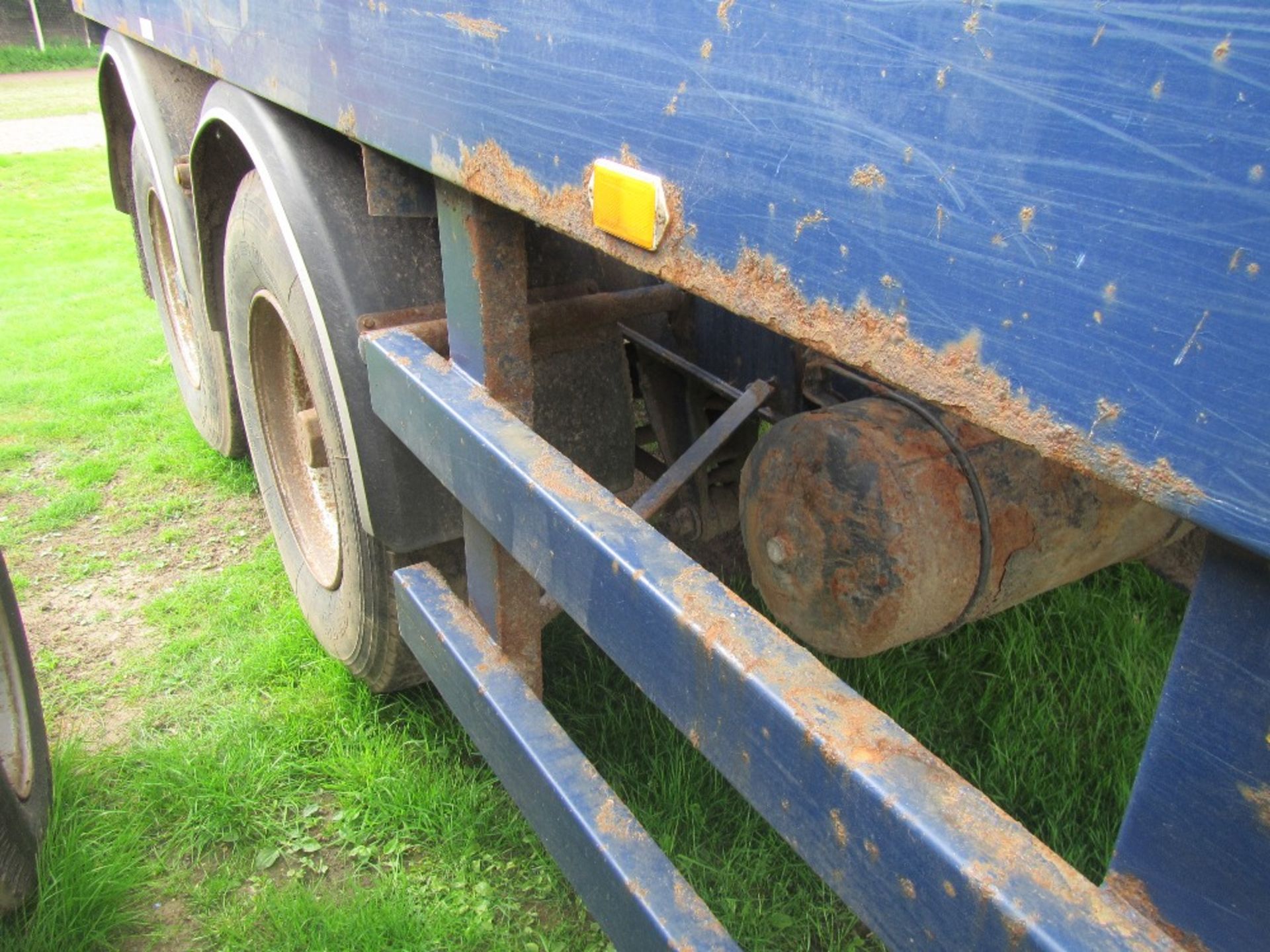 GT Bunning 2000 Gallon Slurry Tanker - Image 2 of 7