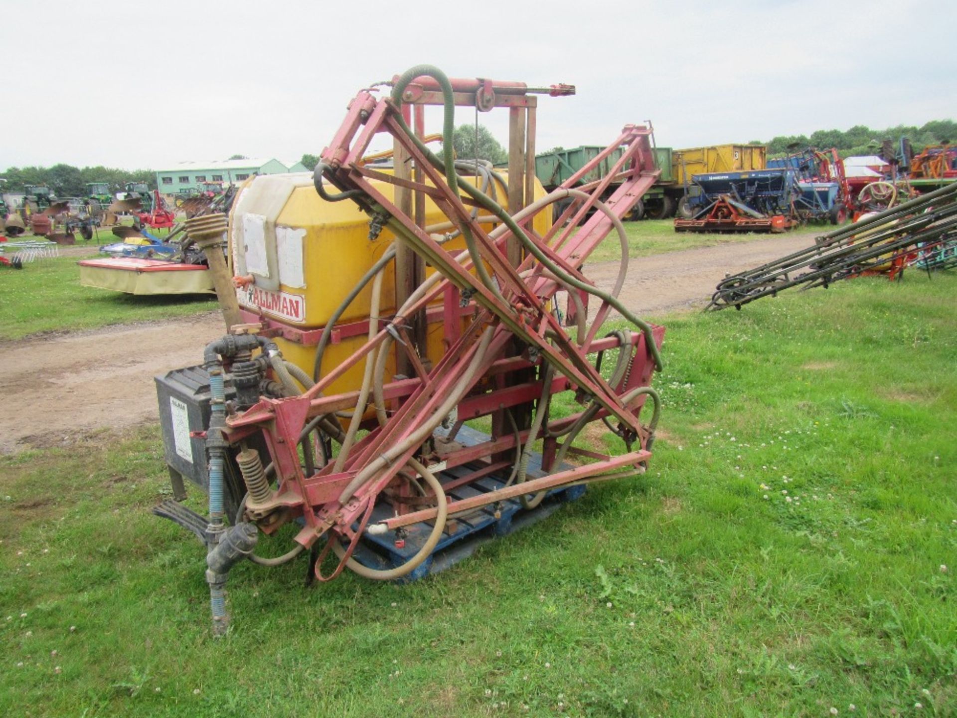 Allman 825 Sprayer - Image 4 of 5