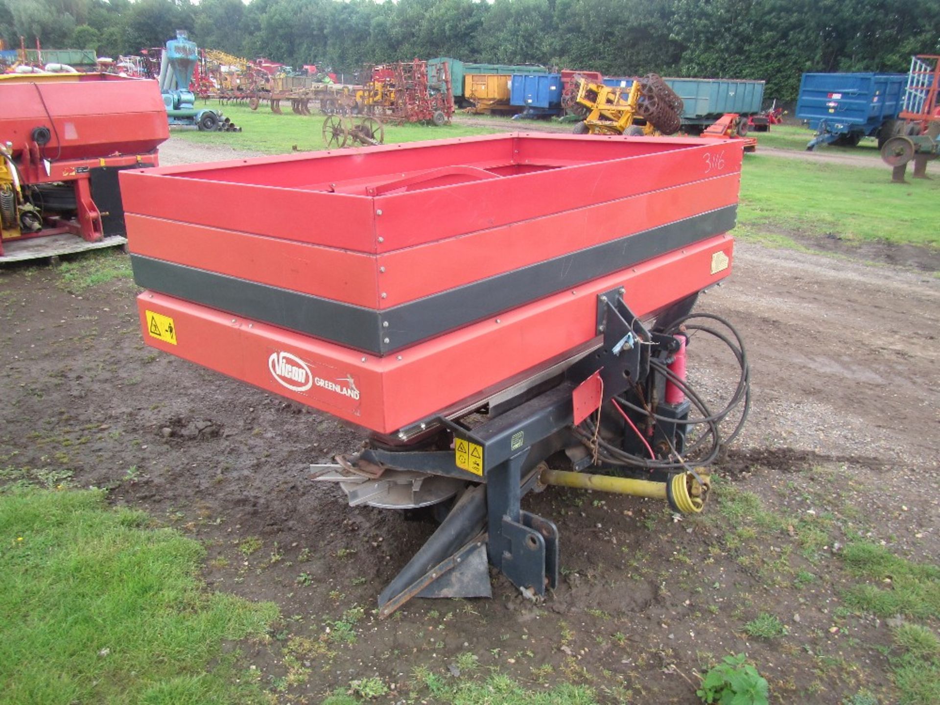 Vicon Rota-Flow Spreader - Image 2 of 5