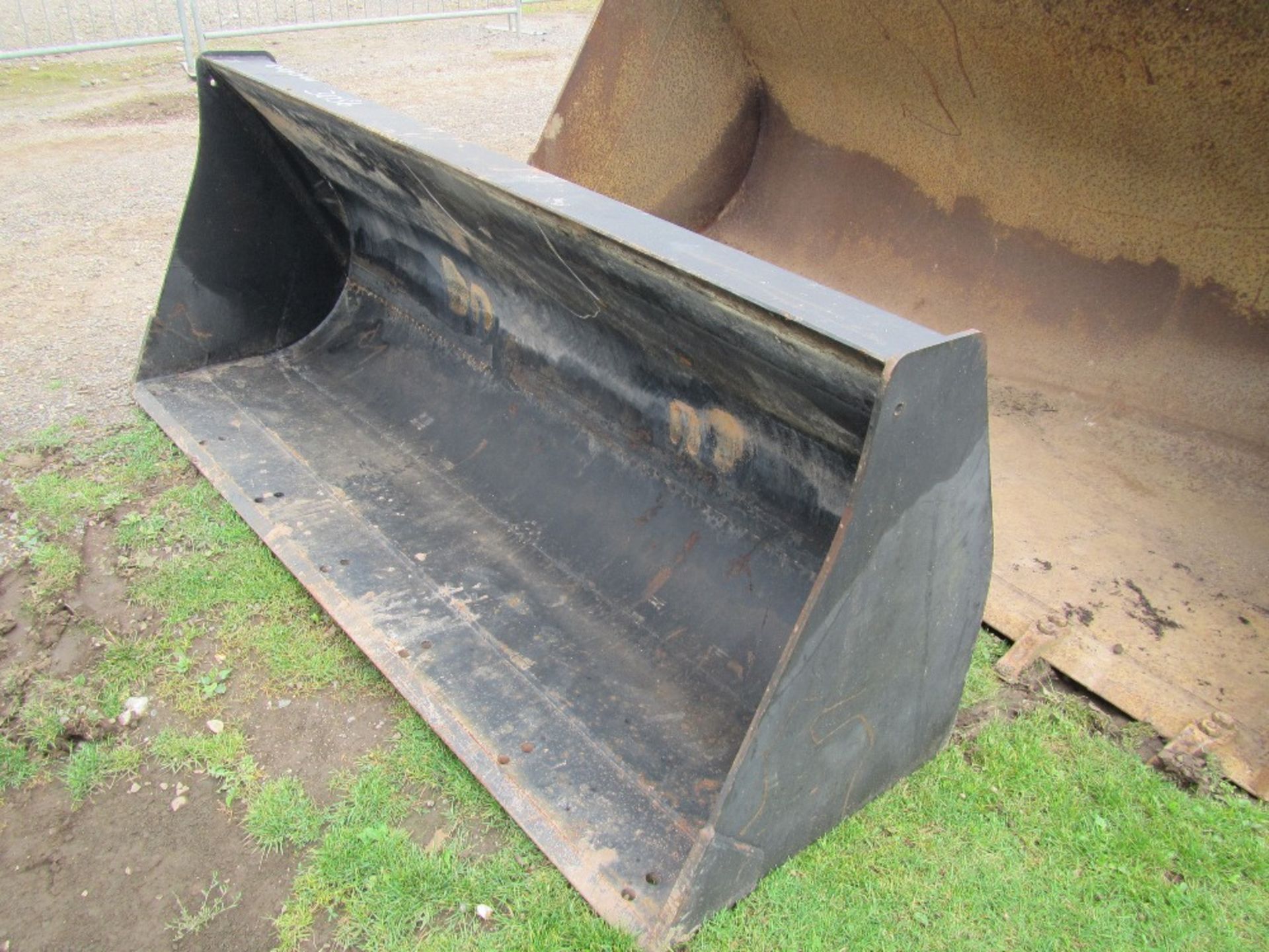 JCB 407/409 Shovel GP Bucket Unused - Image 3 of 5