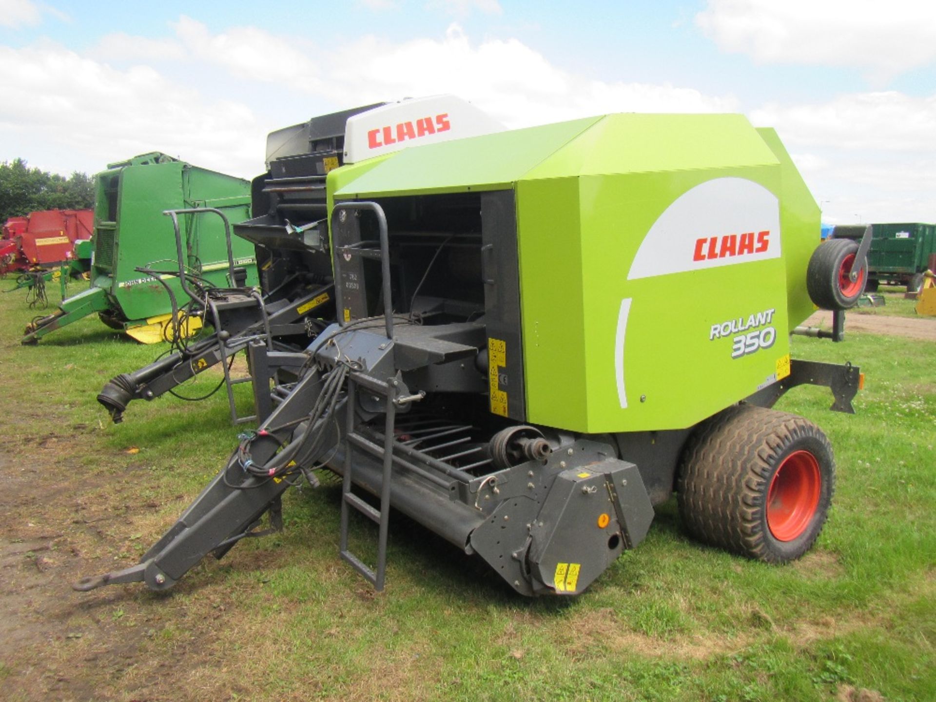 Claas 350 Baler - Image 2 of 6