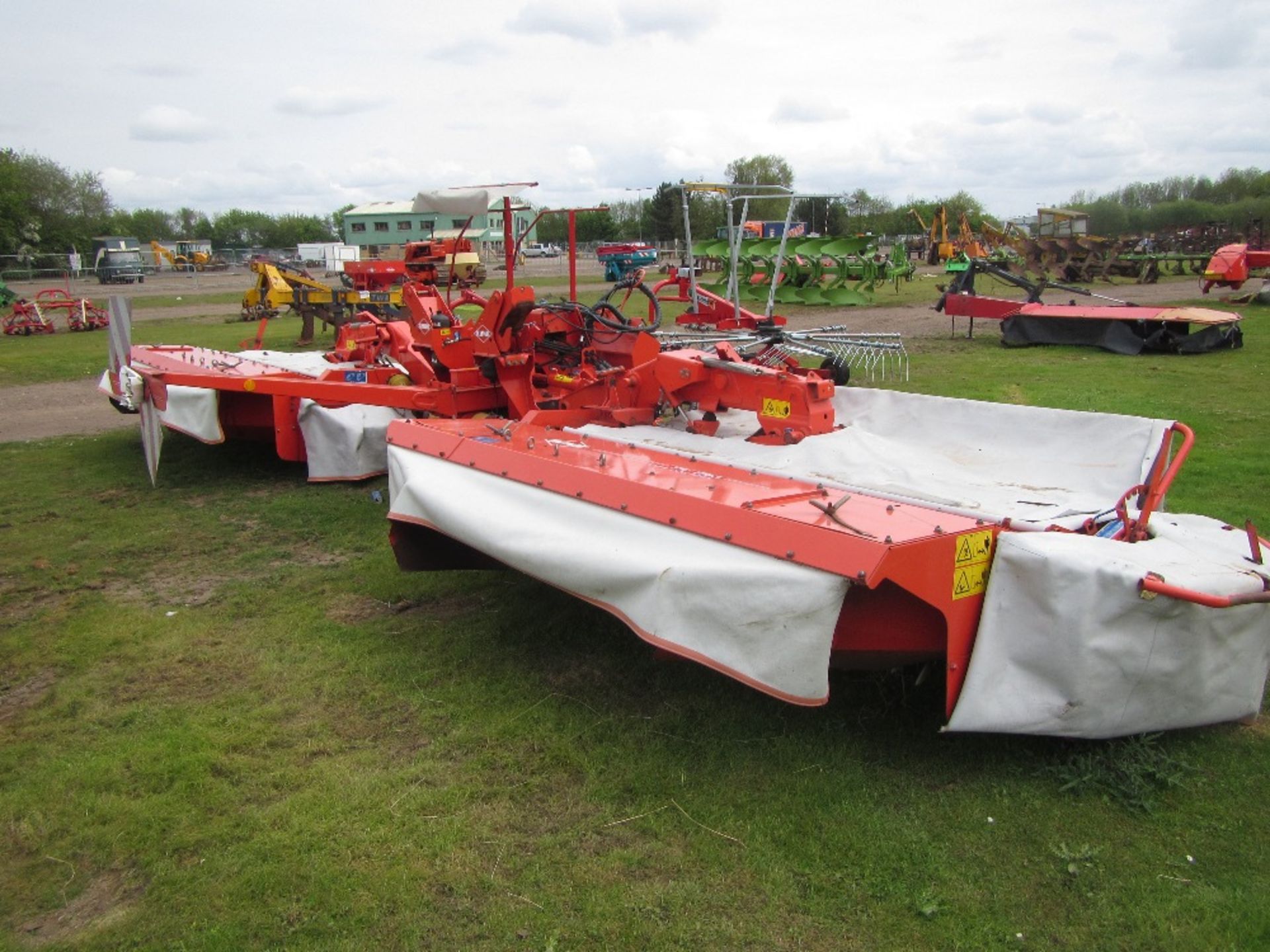 2006 Kuhn FC883 Batwing Mower - Image 4 of 7