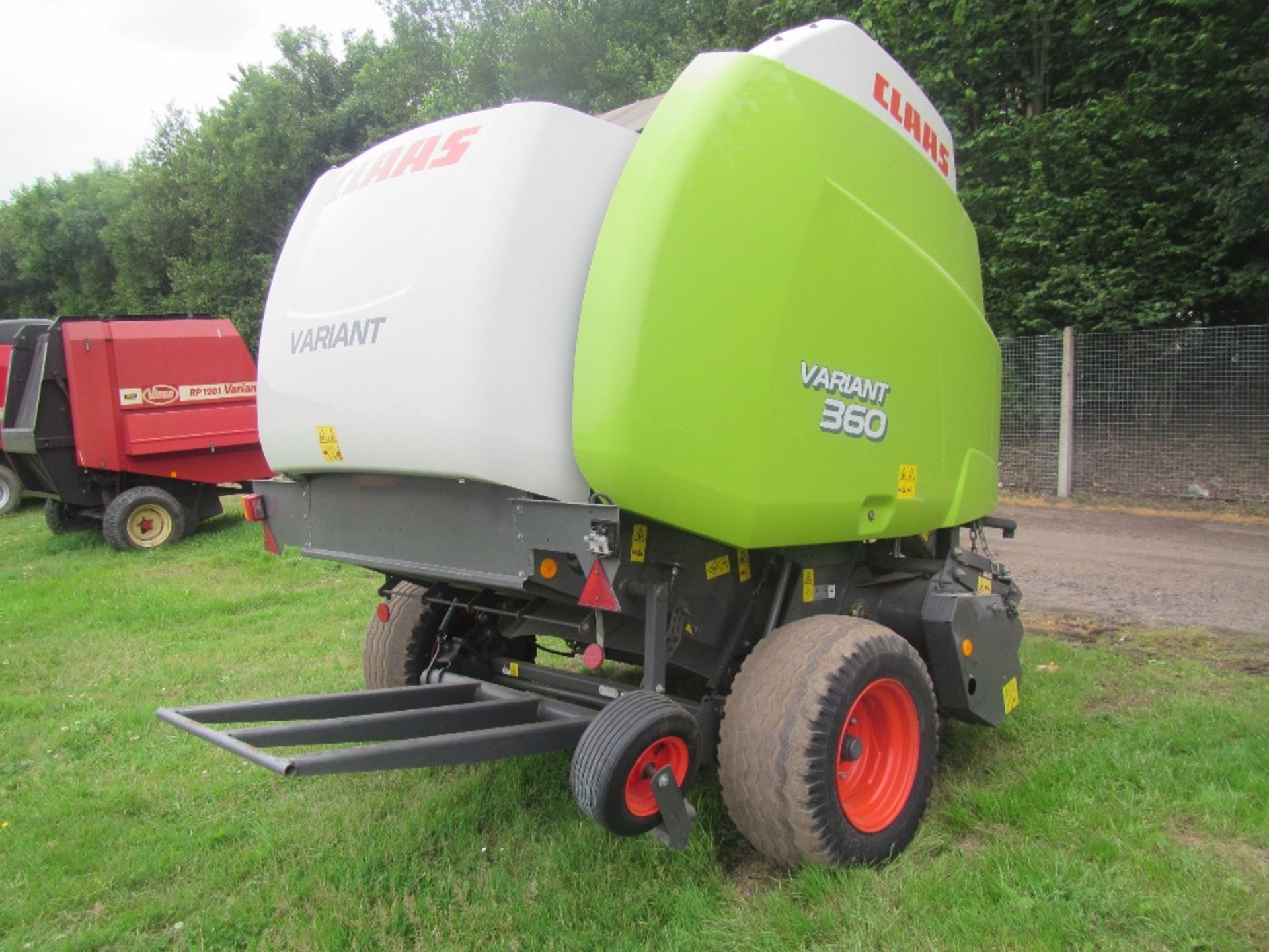 Claas 360 Variant Round Baler - Image 2 of 8