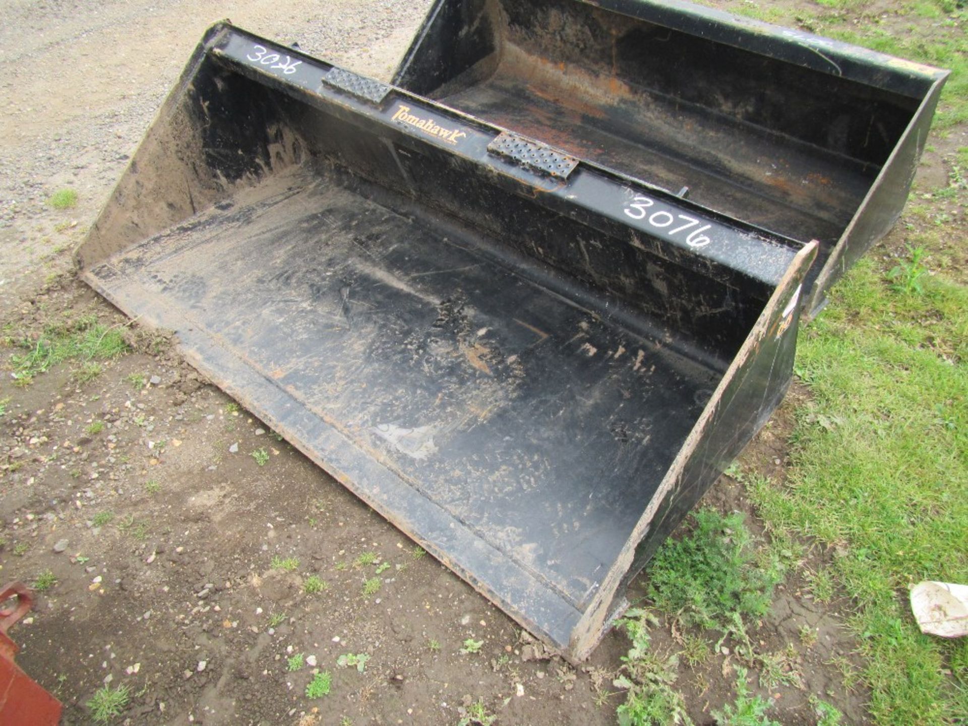 Tomahawk Skid Steer GP Bucket Unused Ser. No. 3017 - Image 3 of 4