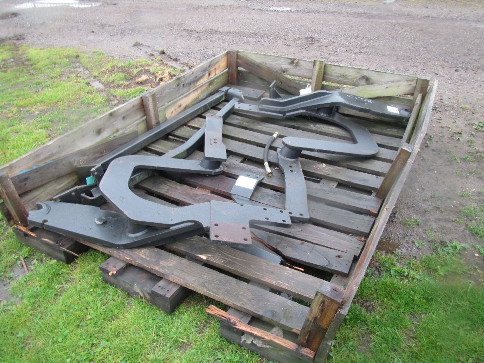 Quicke DM Brackets to fit Deutz - Image 2 of 4