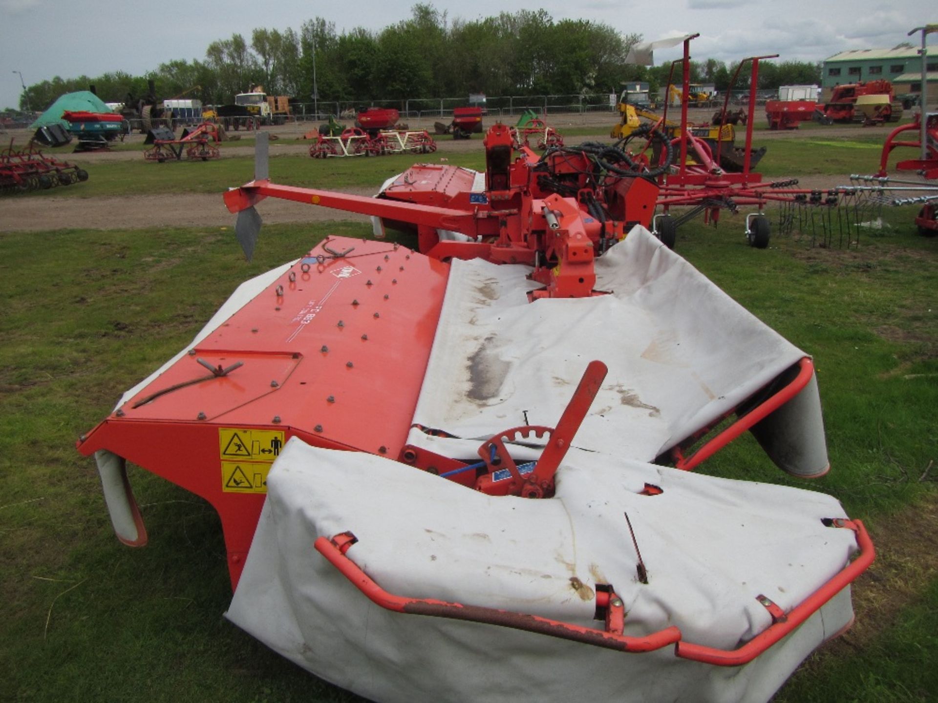 2006 Kuhn FC883 Batwing Mower - Image 3 of 7