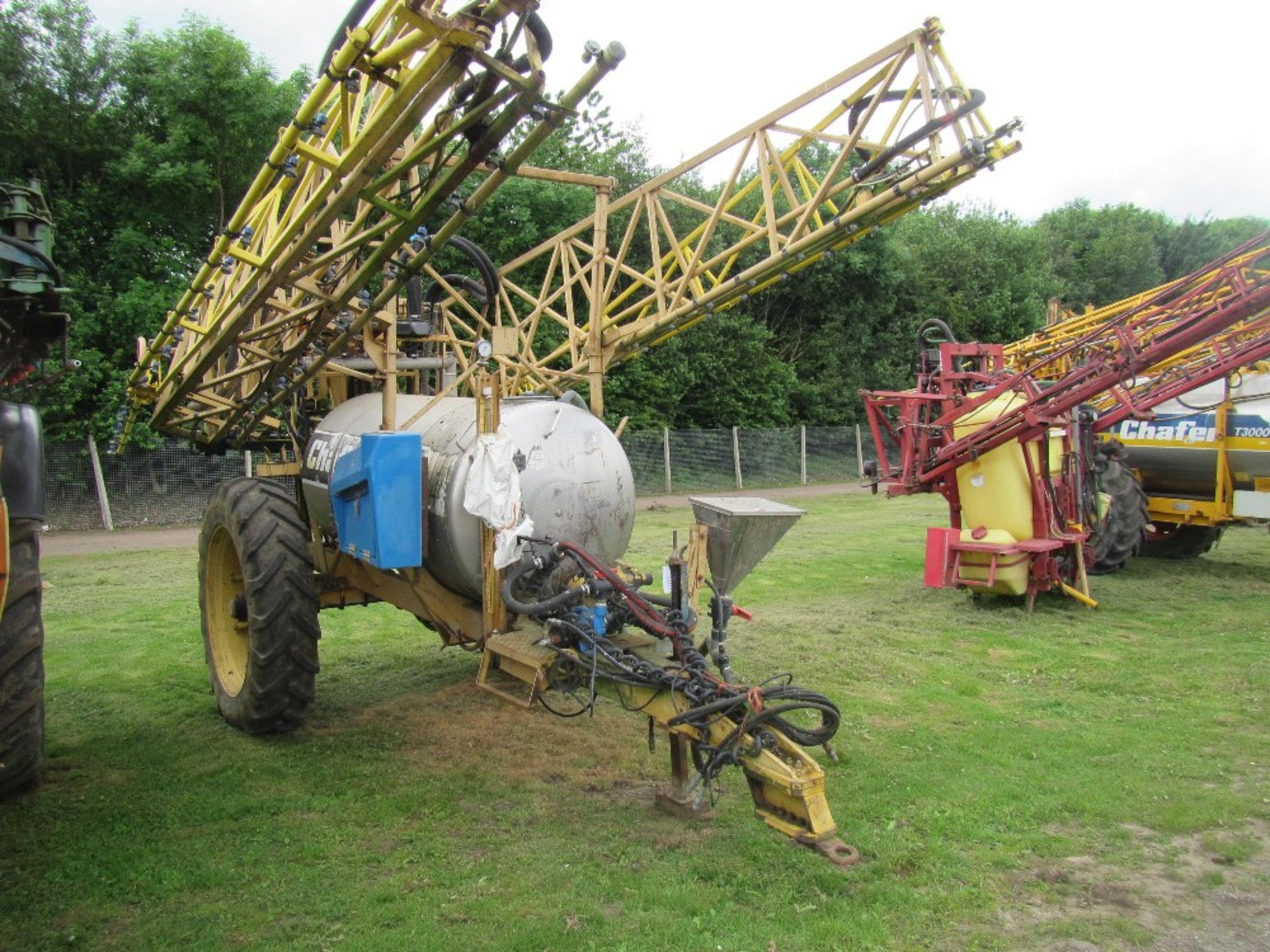 Chafer 2000ltr Sprayer c/w 24m booms