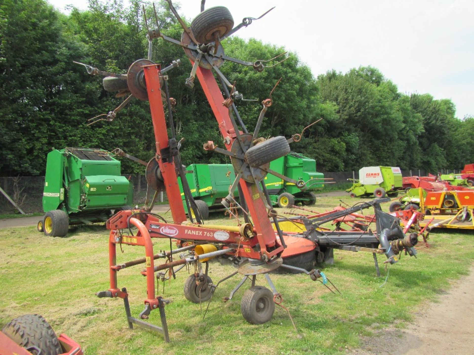 Vicon 6 Rotor Hydraulic Folding Tedder