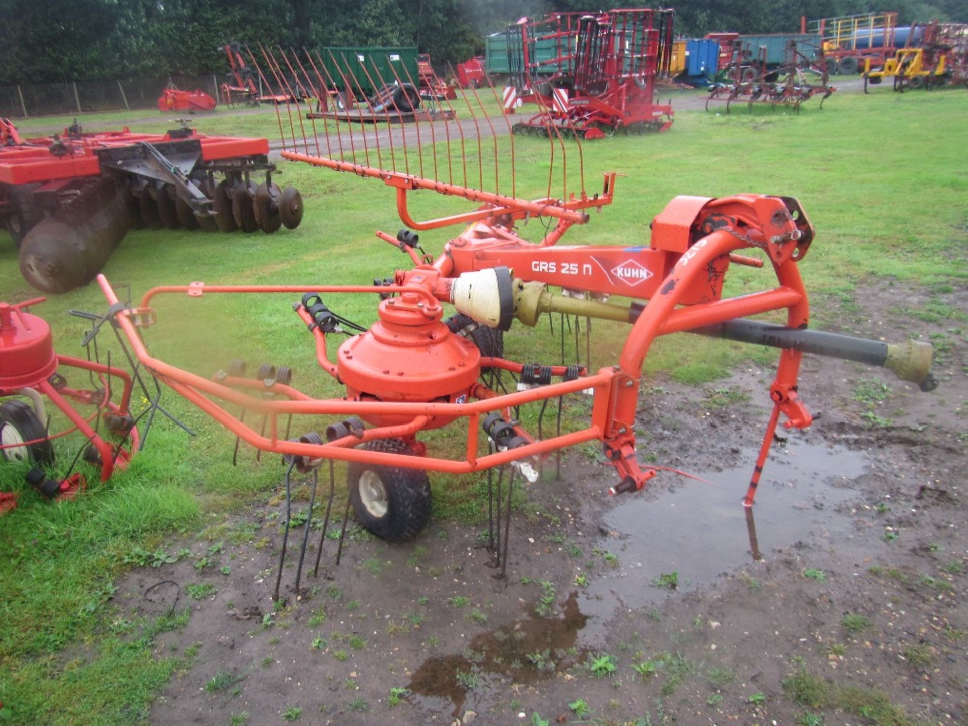 2008 Kuhn GRS25N Twin Rotor Hay Tedder