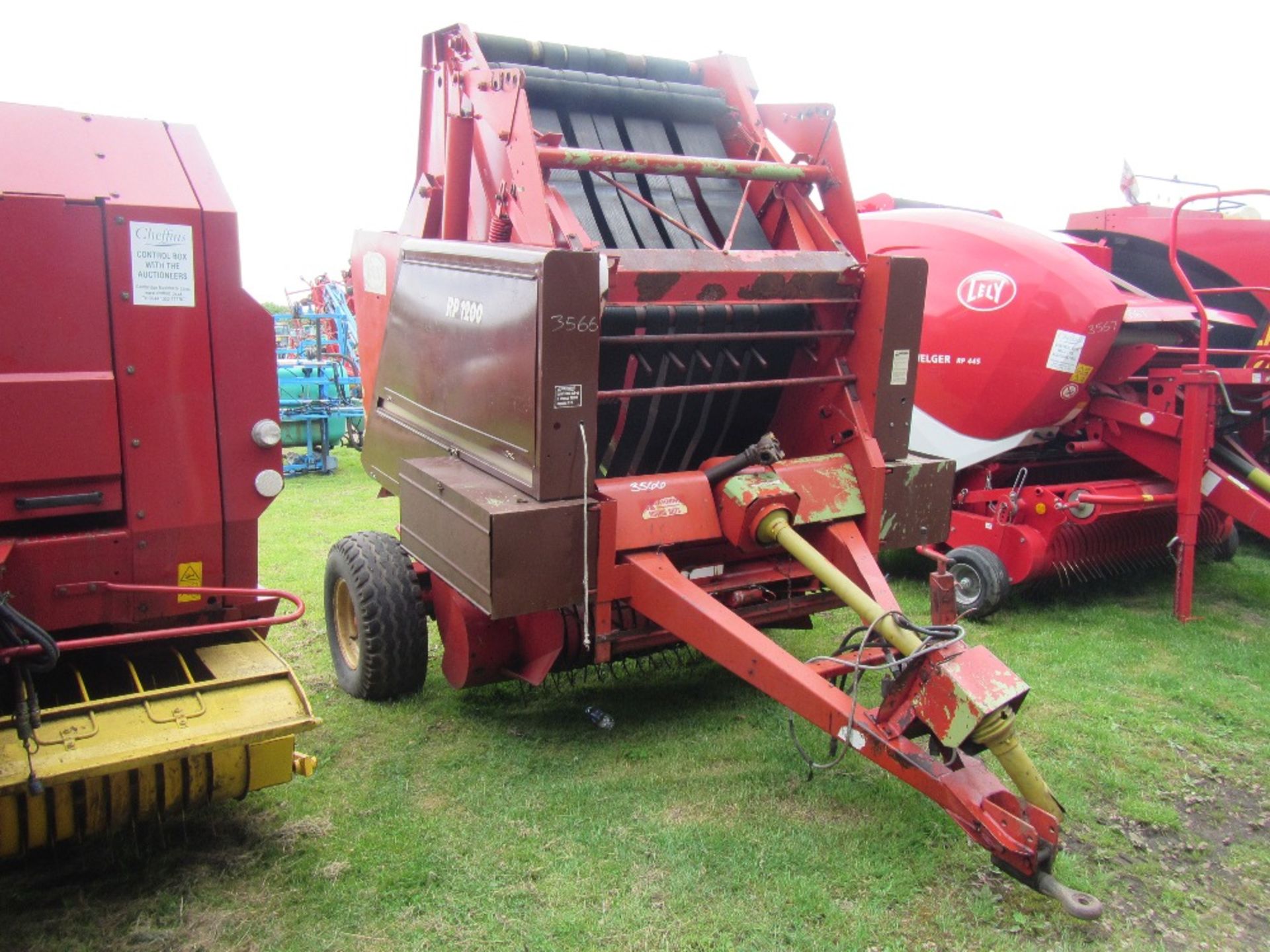 Vicon RP1200 Round Baler