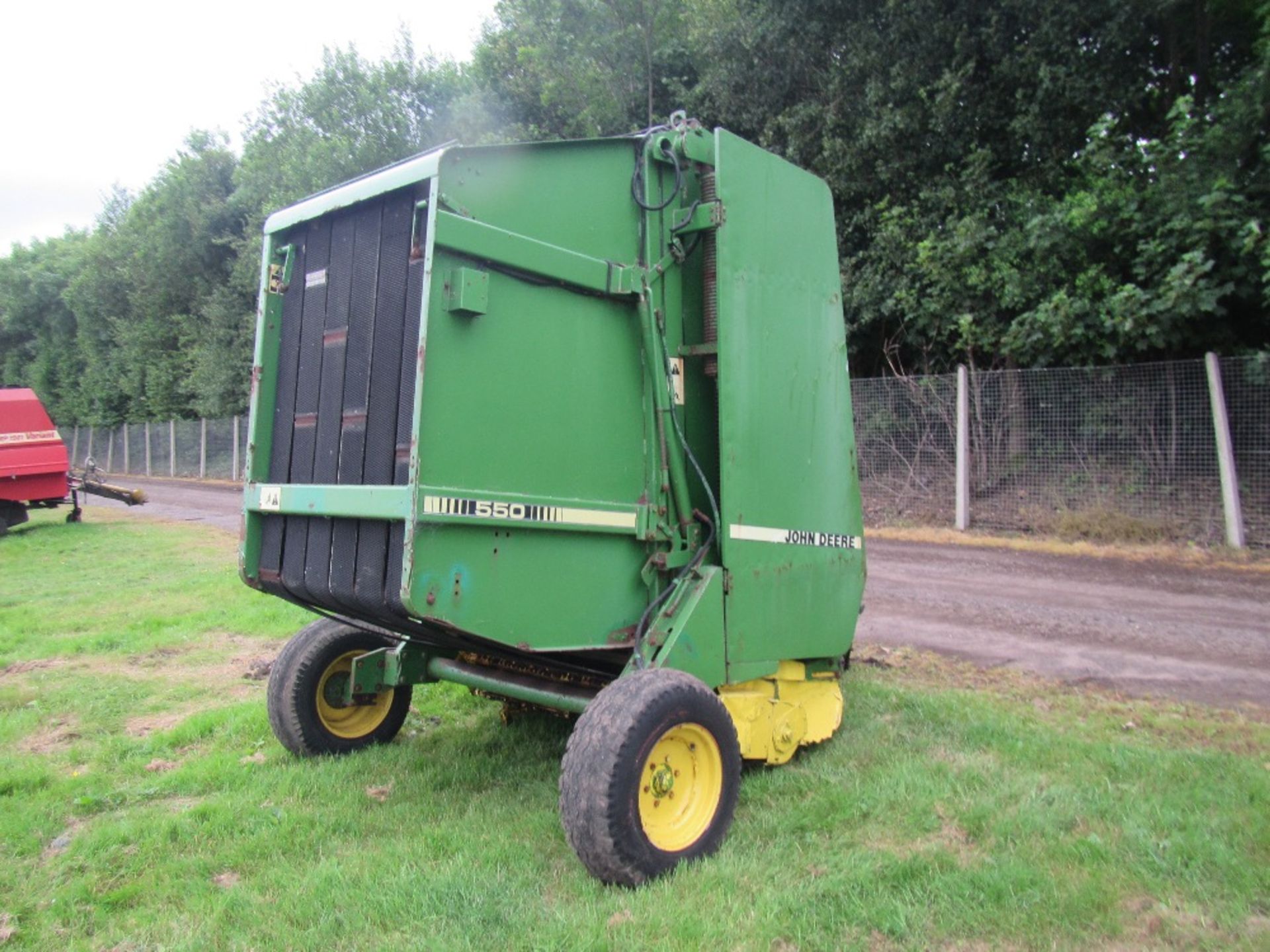 John Deere 550 Round Baler - Image 3 of 9